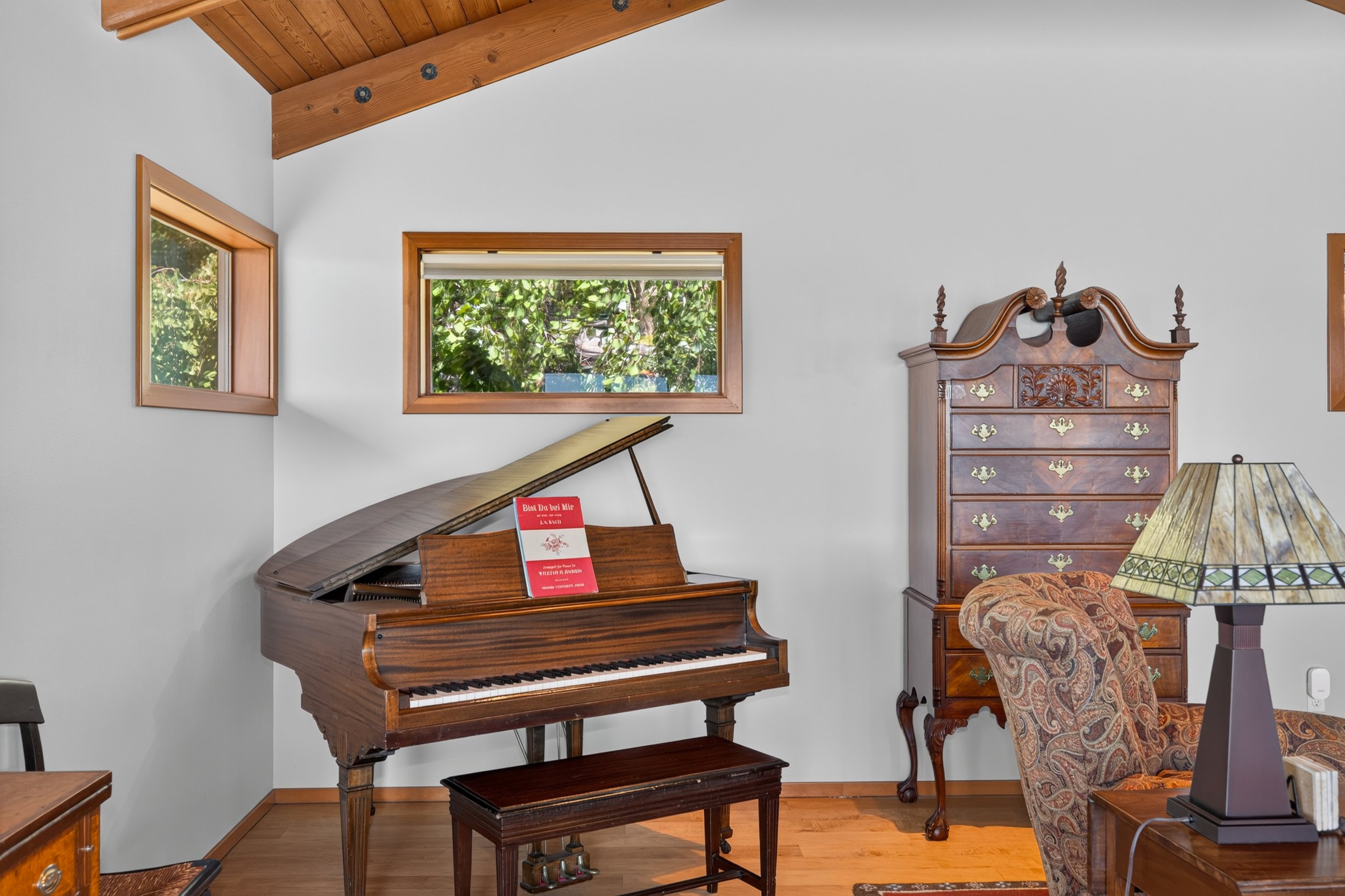 14122 Ervine Rd.jpg