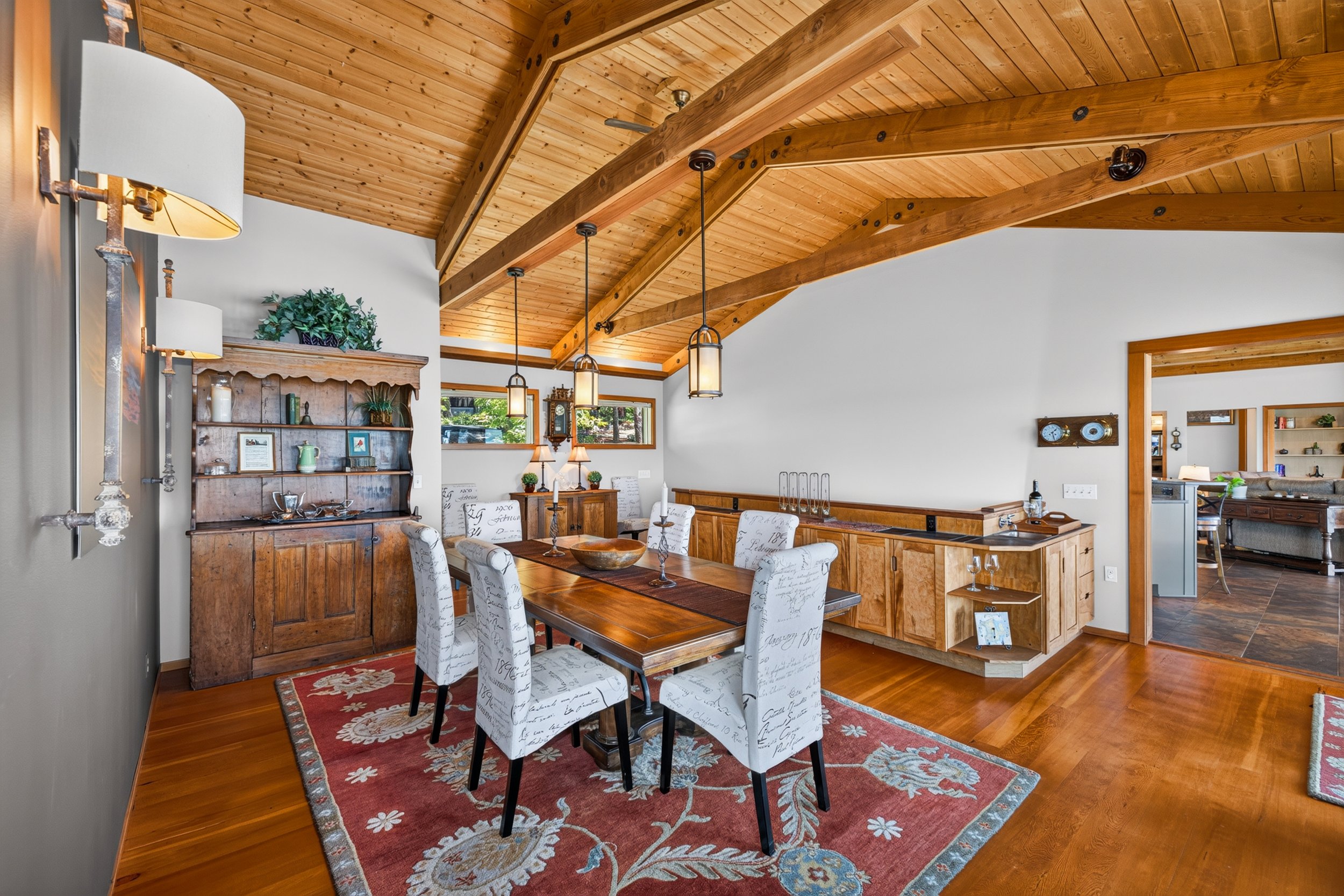 14122 Ervine Rd-3.jpg