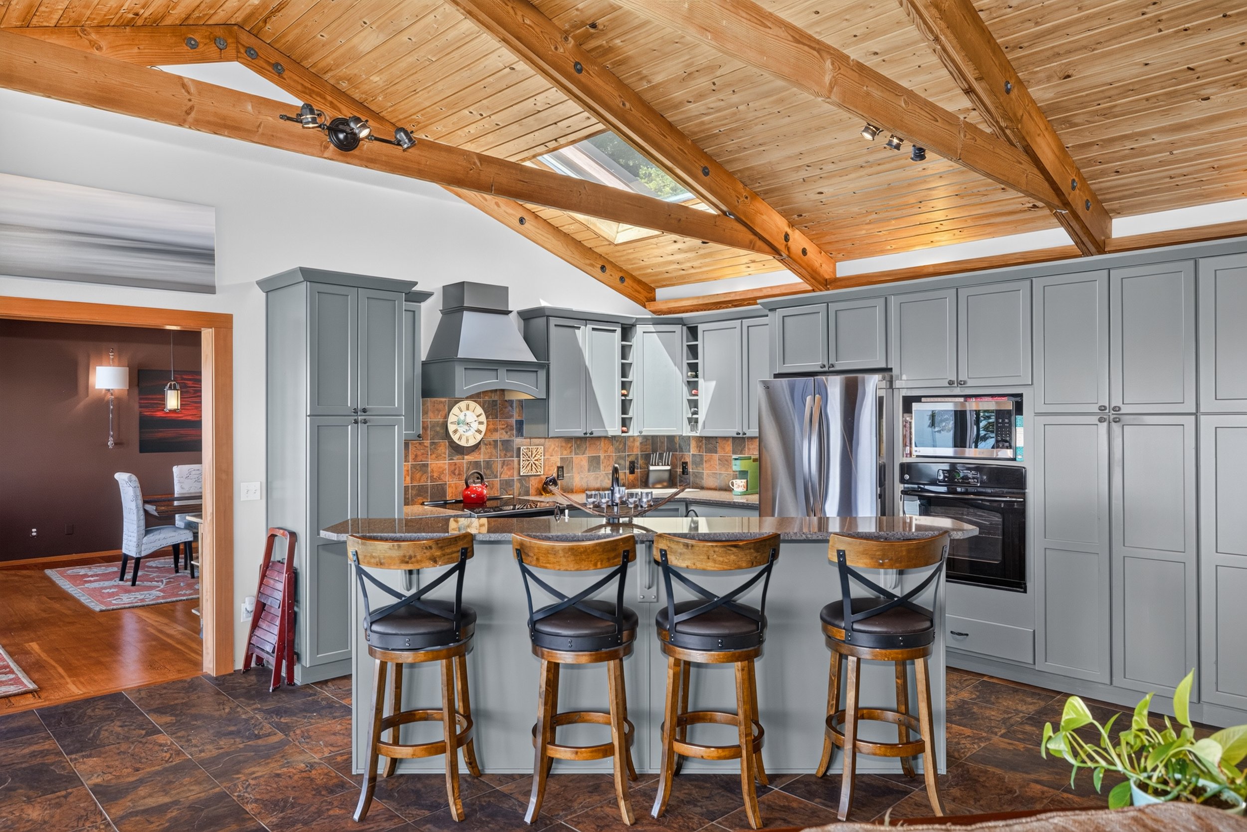 14122 Ervine Rd-14.jpg