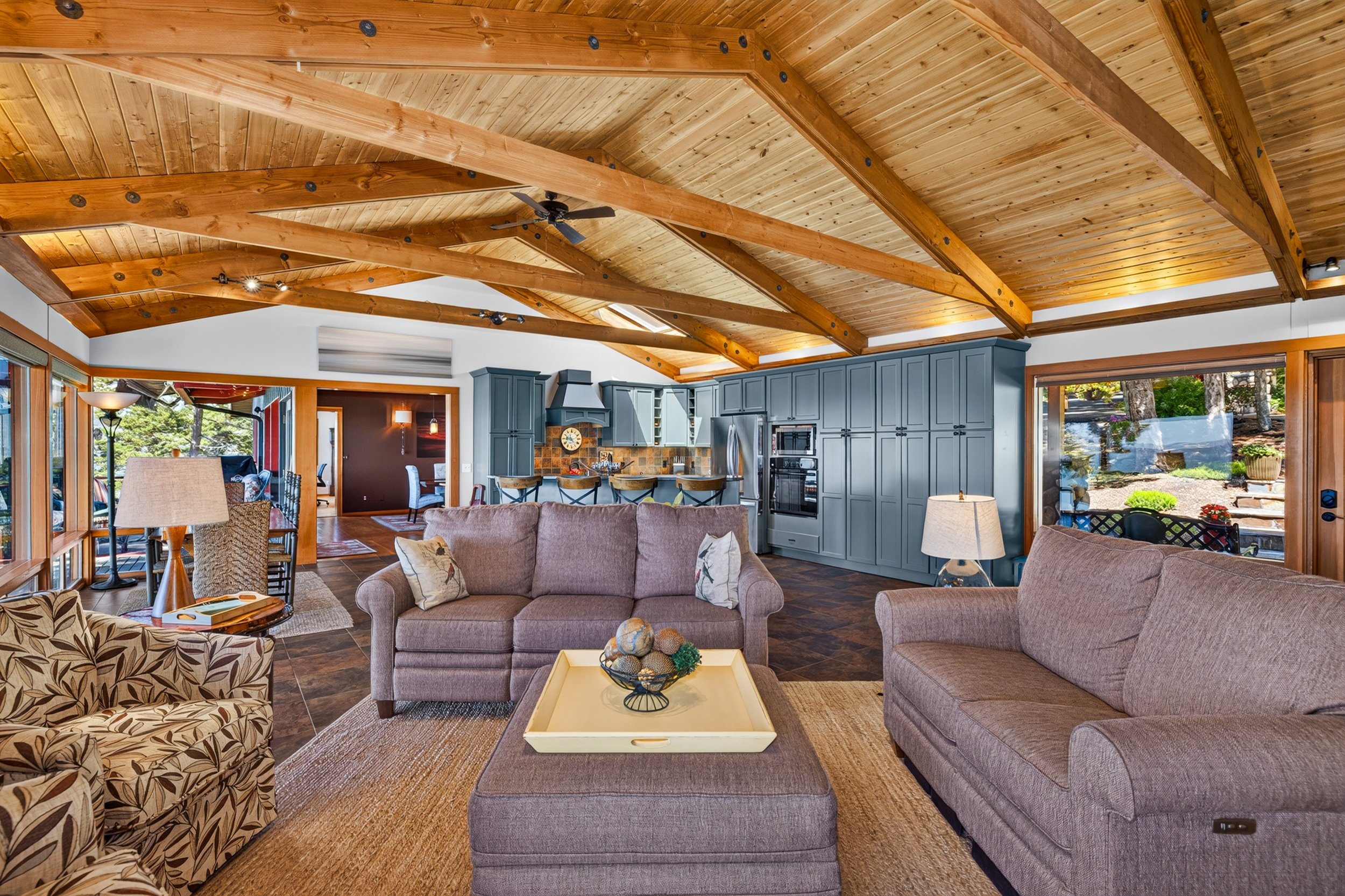 14122 Ervine Rd-16.jpg