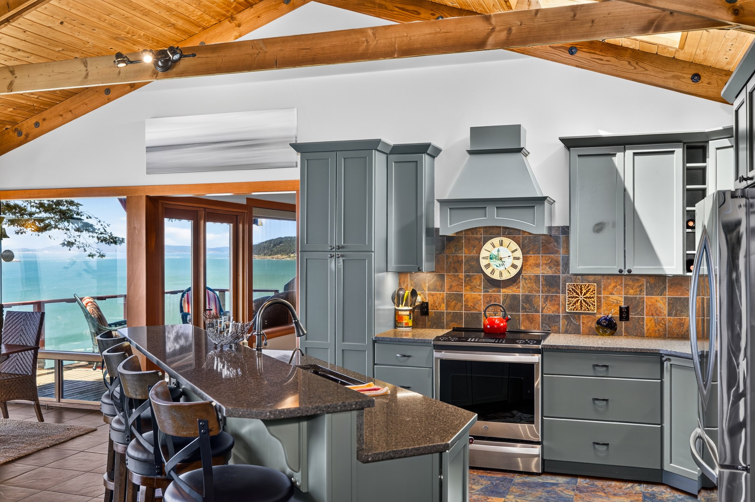 14122 Ervine Rd-20.jpg