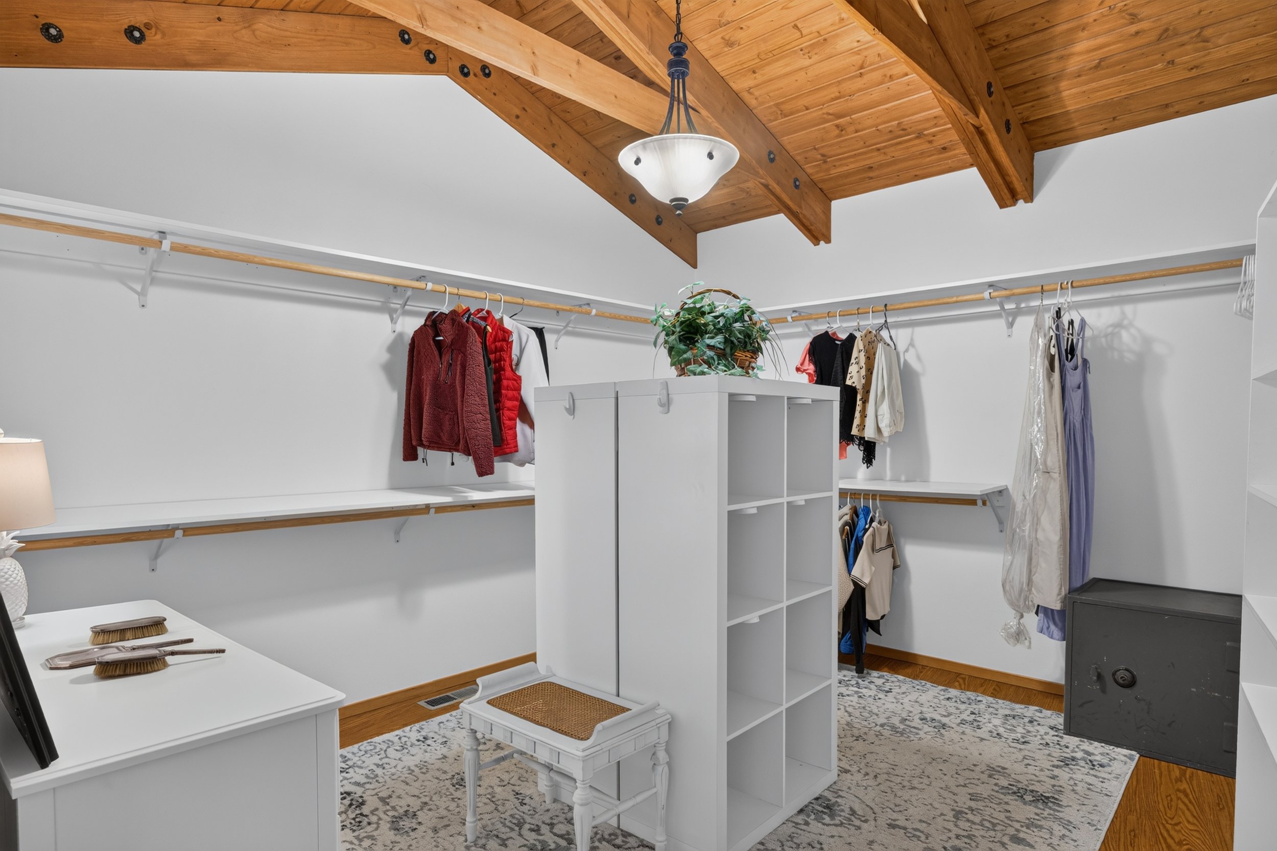 14122 Ervine Rd-32.jpg