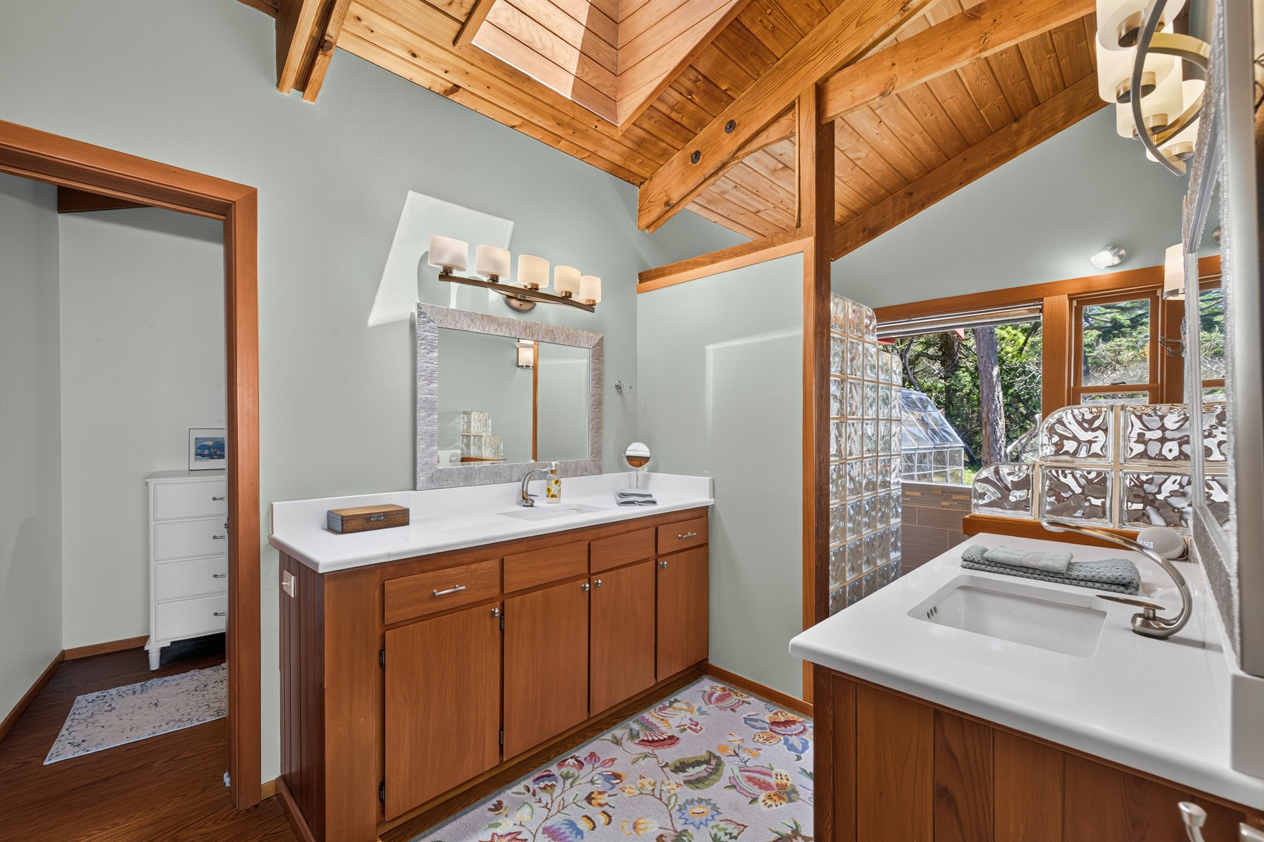14122 Ervine Rd-34.jpg