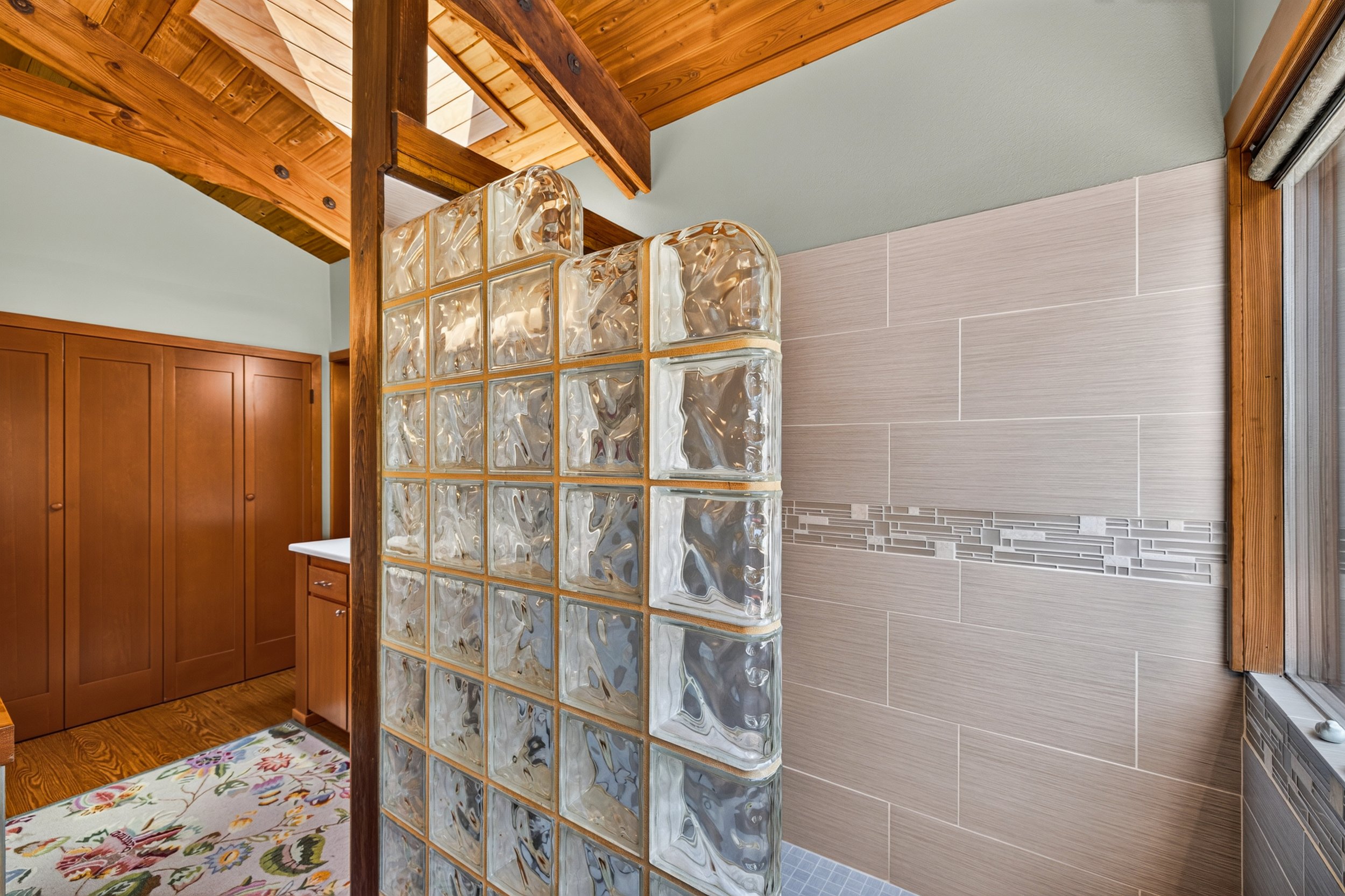 14122 Ervine Rd-36.jpg