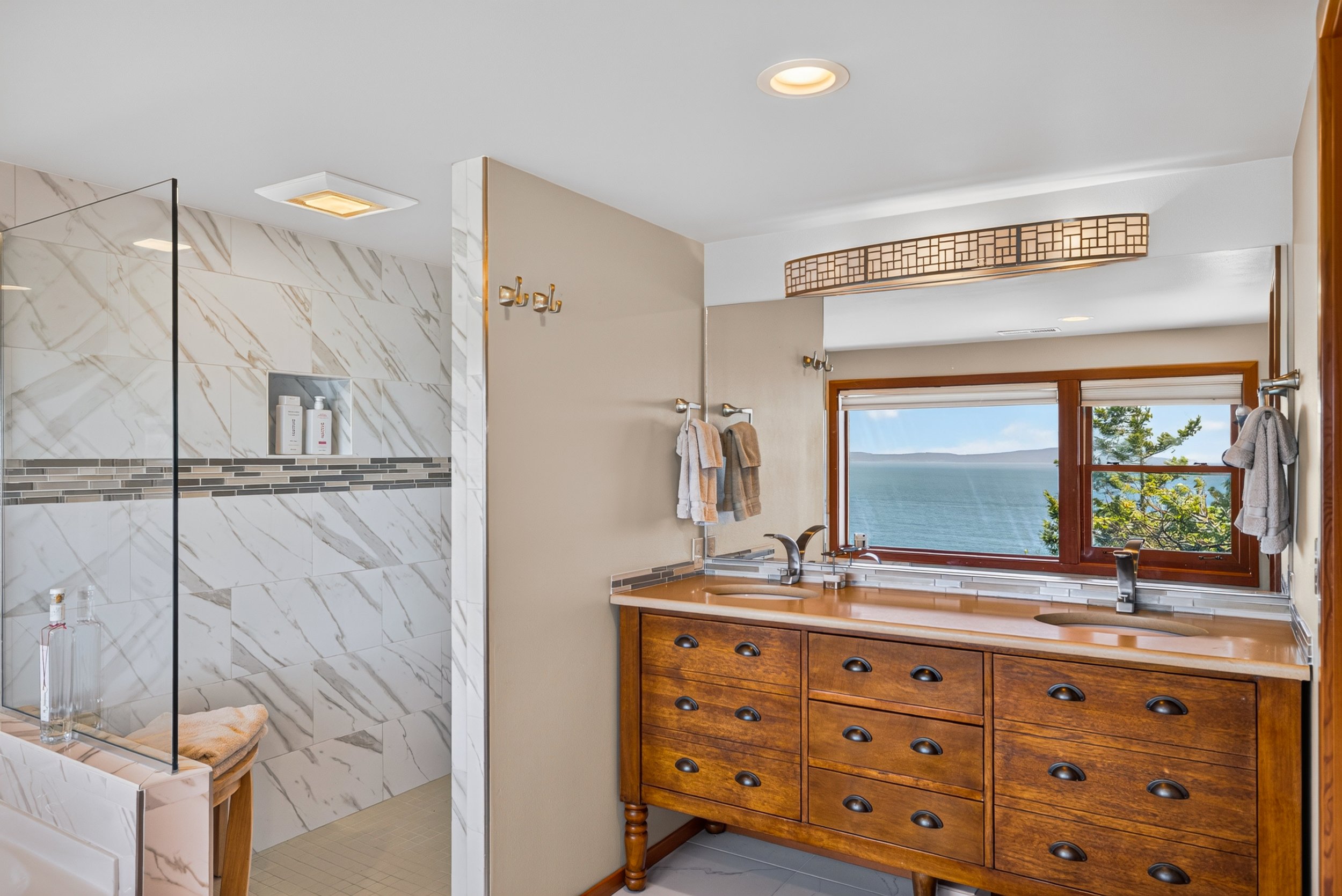 14122 Ervine Rd-40.jpg