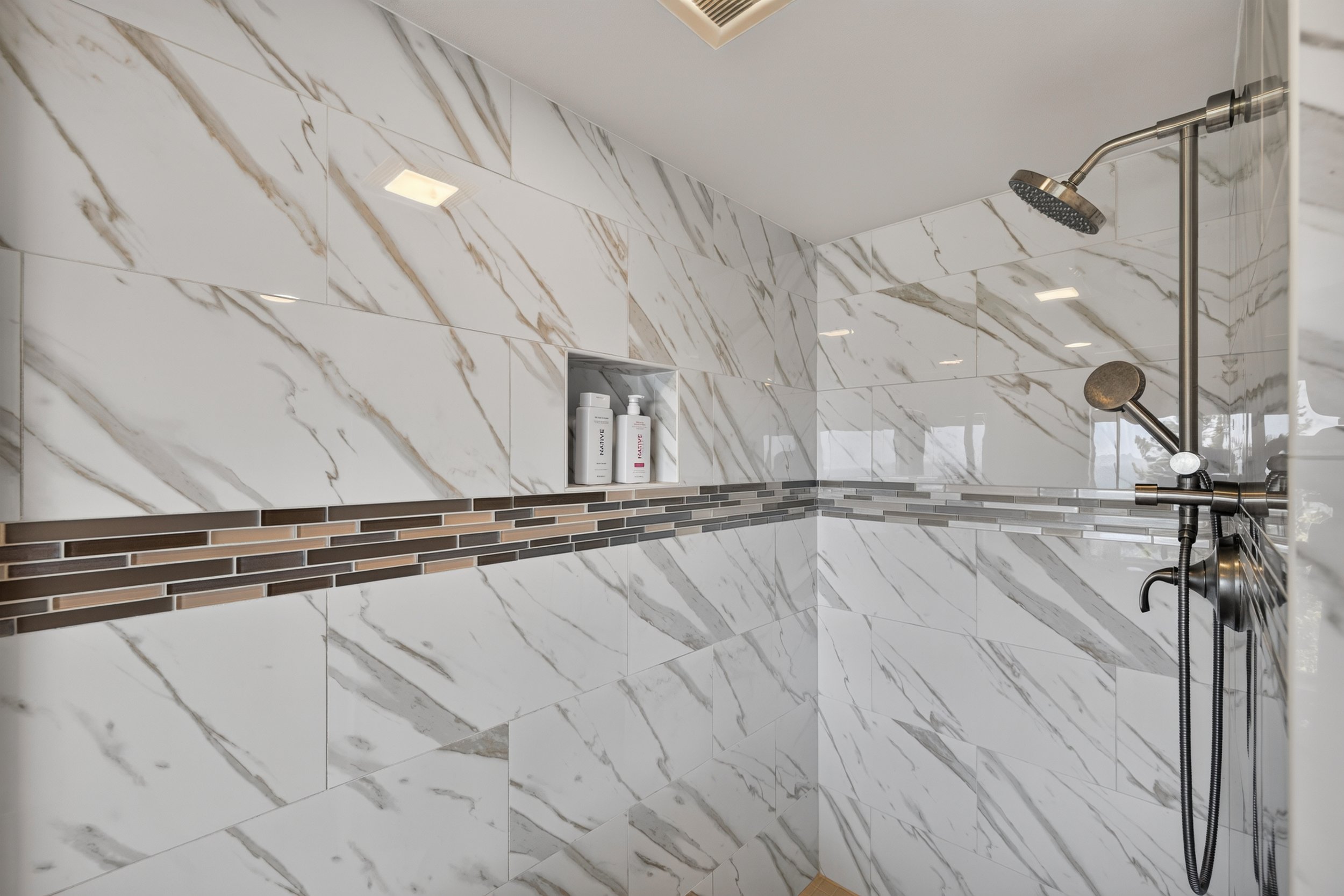 14122 Ervine Rd-45.jpg