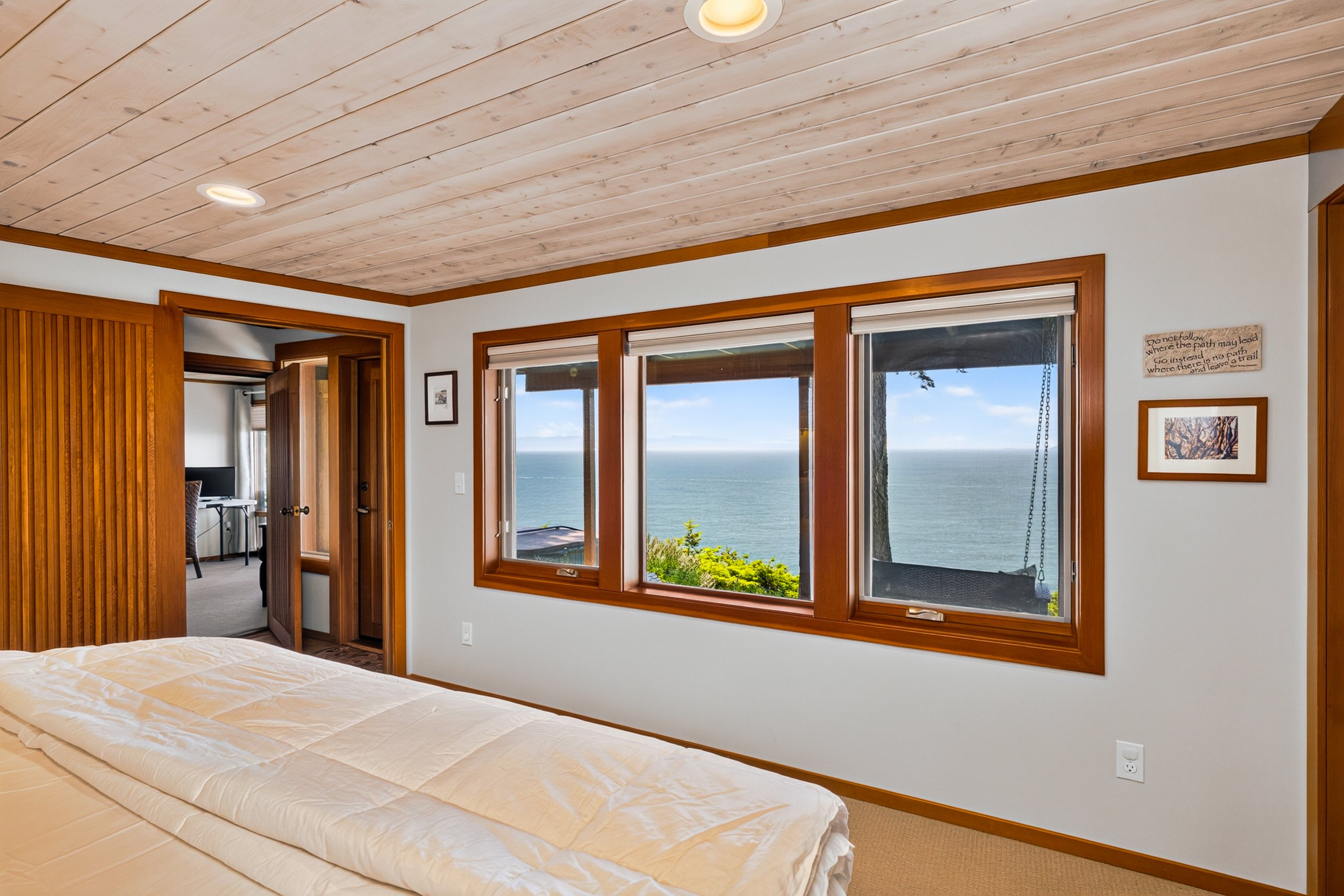 14122 Ervine Rd-49.jpg