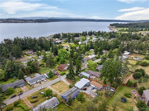 Best Locations in Oak Harbor for Peaceful Coastal Living