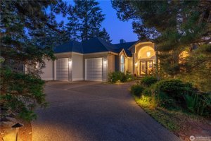 How Location Shapes the Future of Anacortes Real Estate