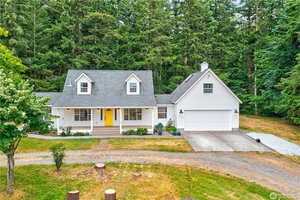 Why Location Is Driving Buyer Demand in Oak Harbor Real Estate