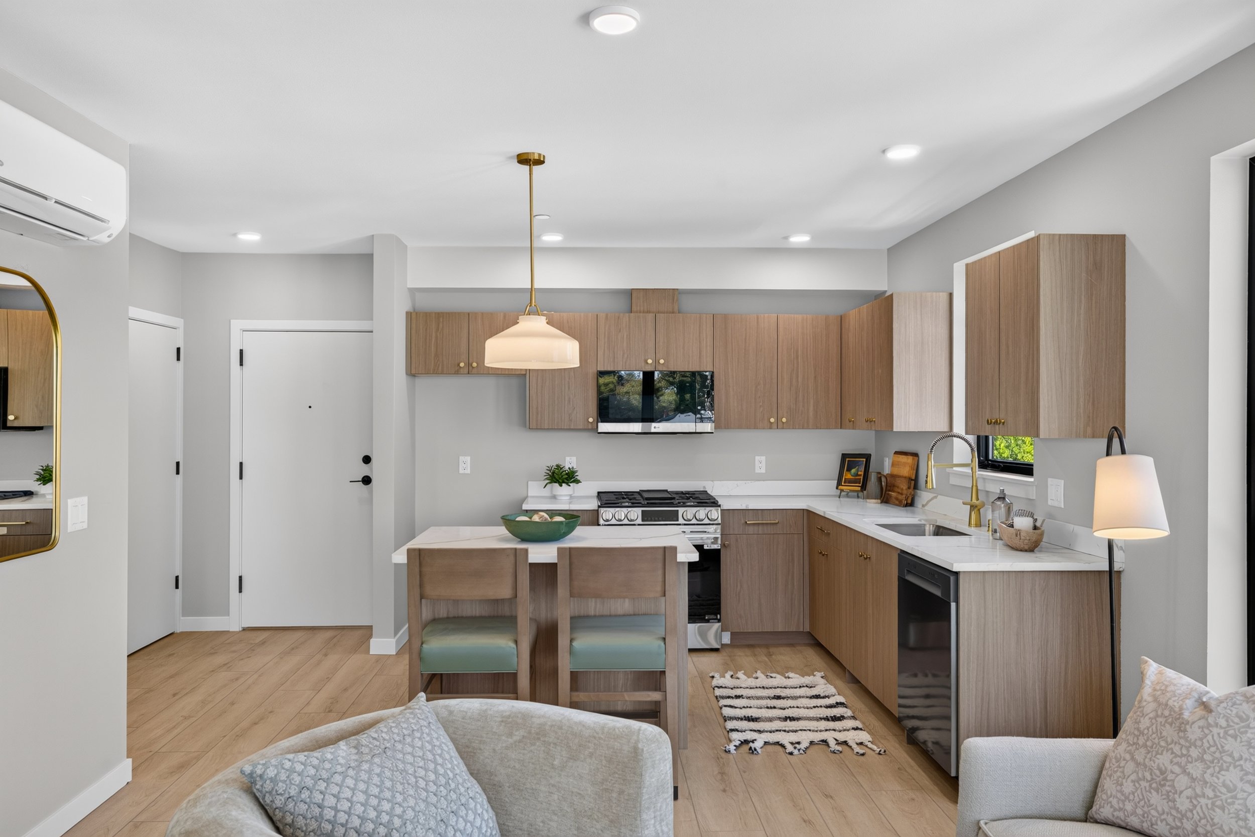 306 Center Street Unit 301 and 304-63.jpg