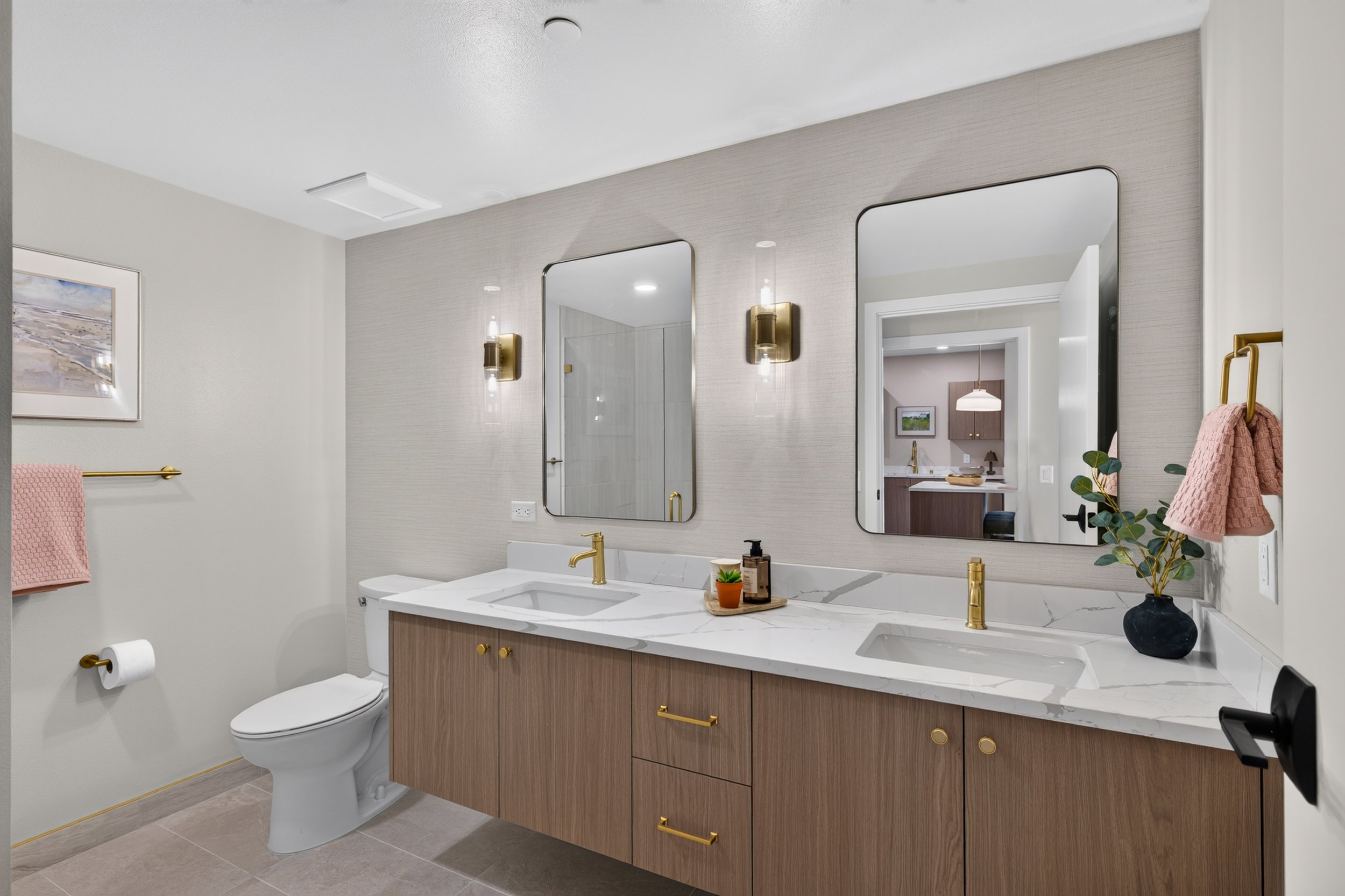 306 Center Street Unit 301 and 304-12.jpg