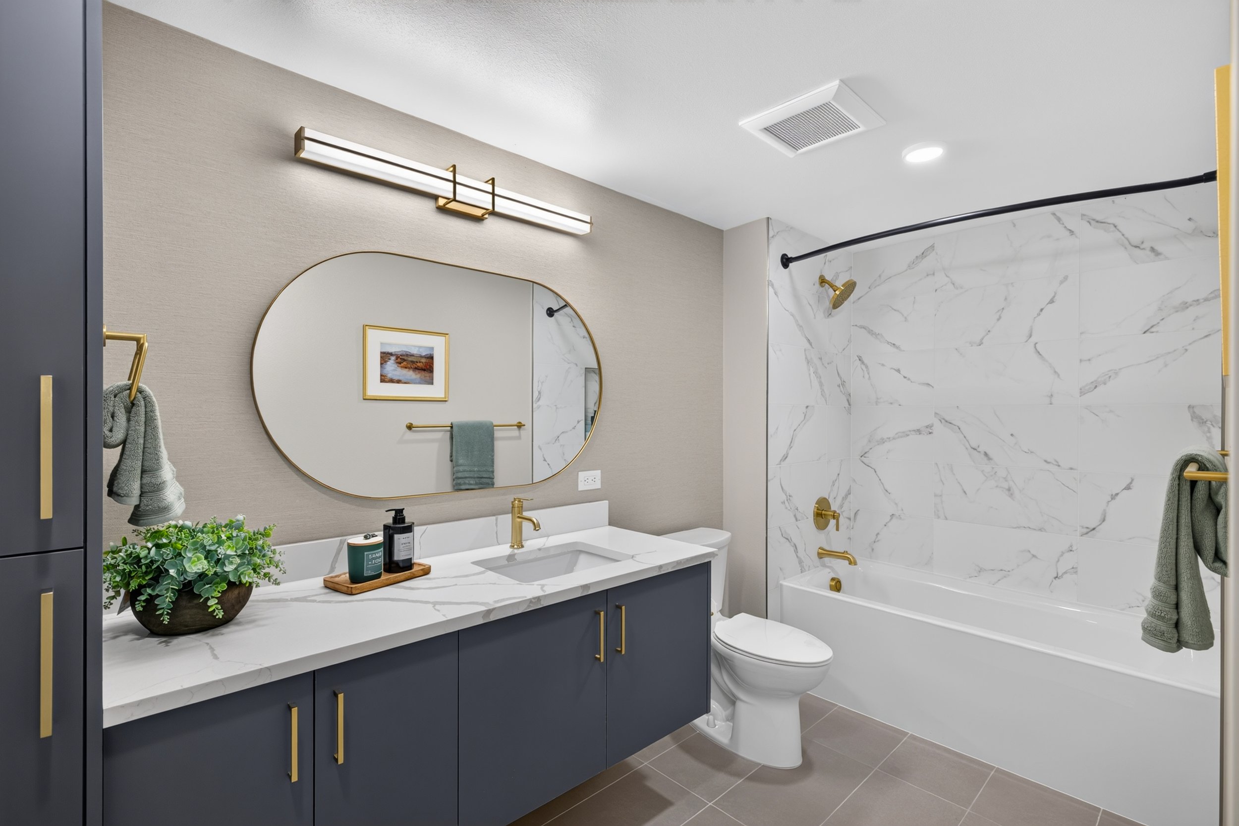 306 Center Street Unit 301 and 304-27.jpg