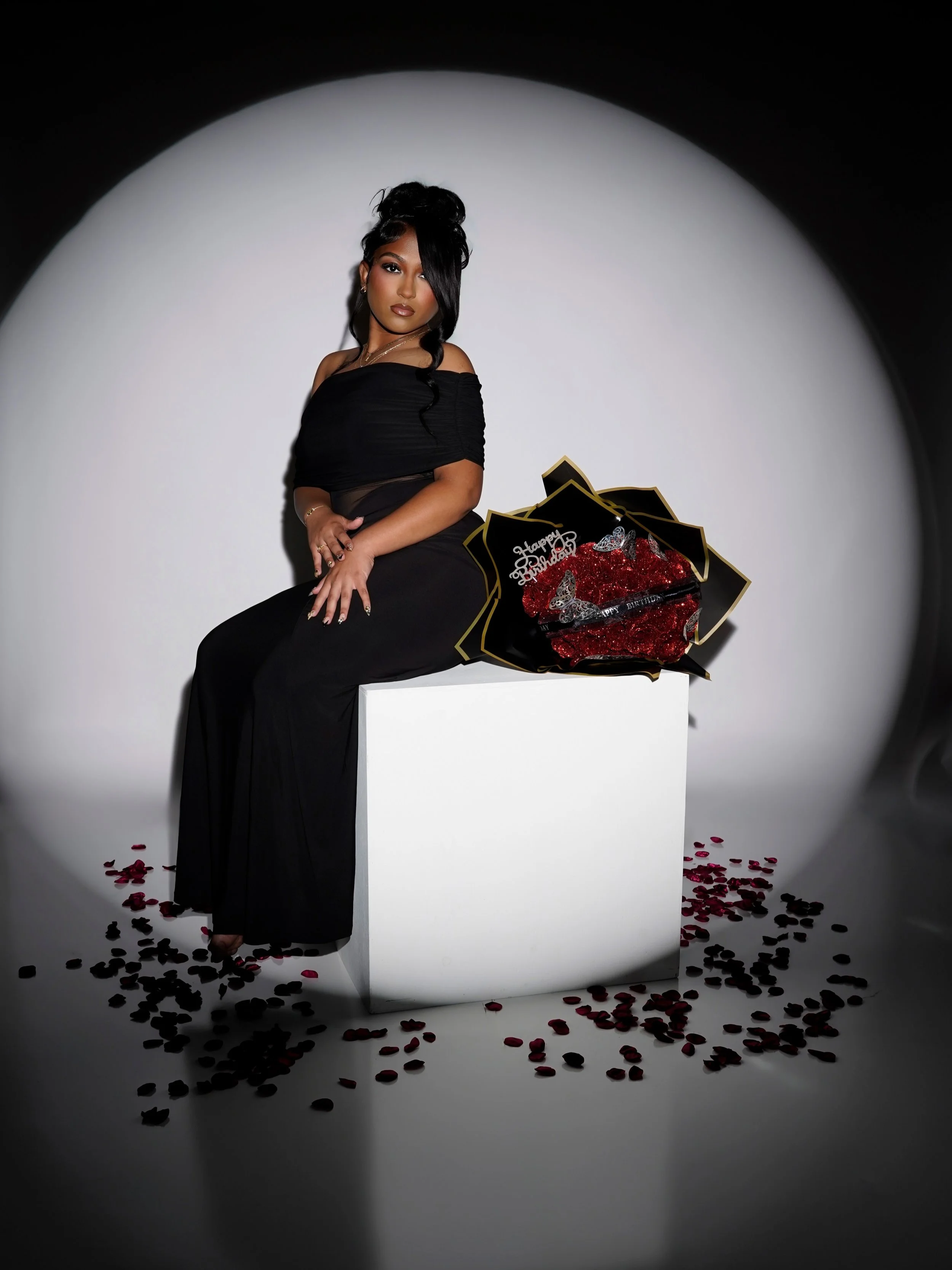 Timeless 🥀 #spotlight #birthday #roses