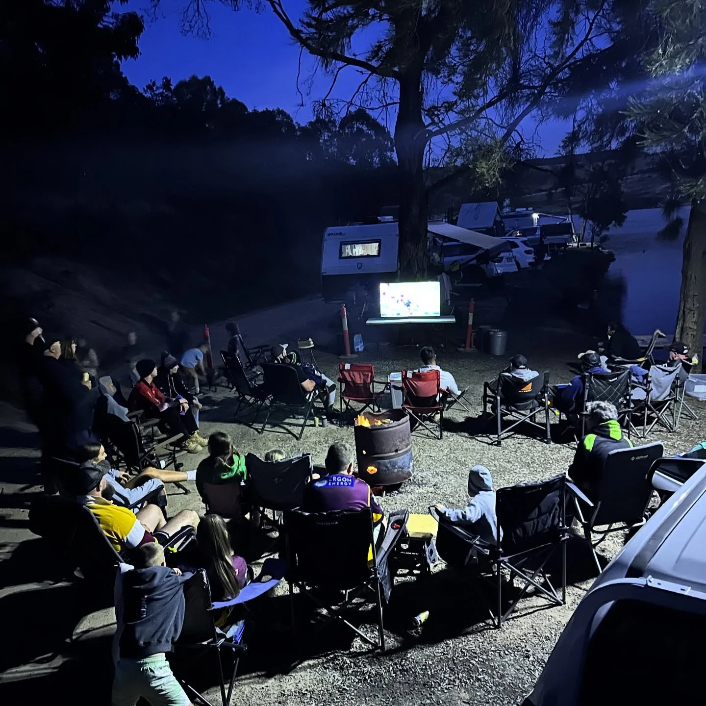 Where are you catching tonight&rsquo;s @nrl Grand Final from? Let us know in the comments below👇🏼 

A cracking image shared by our boss @pottsy_8 over at waterfront campsite #21. Thanks Pete for sharing your 46inch tv and Starlink wifi to catch the