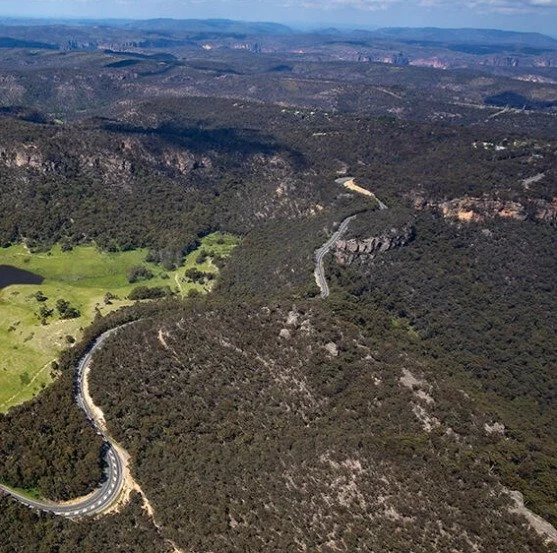 Don't let the closure of the Great Western Highway at Victoria Pass spoil your travel plans! If you're travelling from Sydney, follow these handy travel tips to make your journey to Lake Lyell Recreation Park and the Seven Valleys Region a safe and e