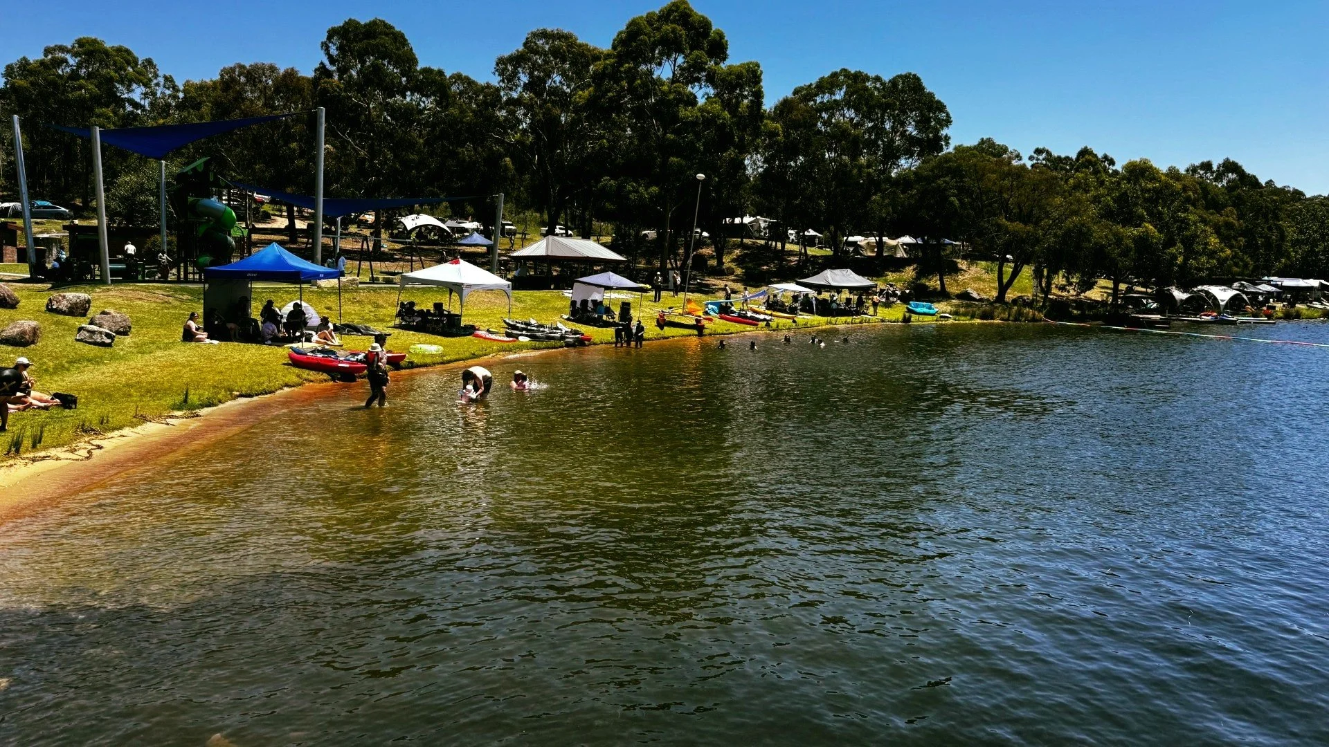 Did you know that you can visit Lake Lyell for the day? 

Enjoy a relaxed day by the water at Lake Lyell Recreation Park near Lithgow, just 2 hours from Sydney. Ideal for families, fishing trips or scenic stops, this welcoming lakeside destination of