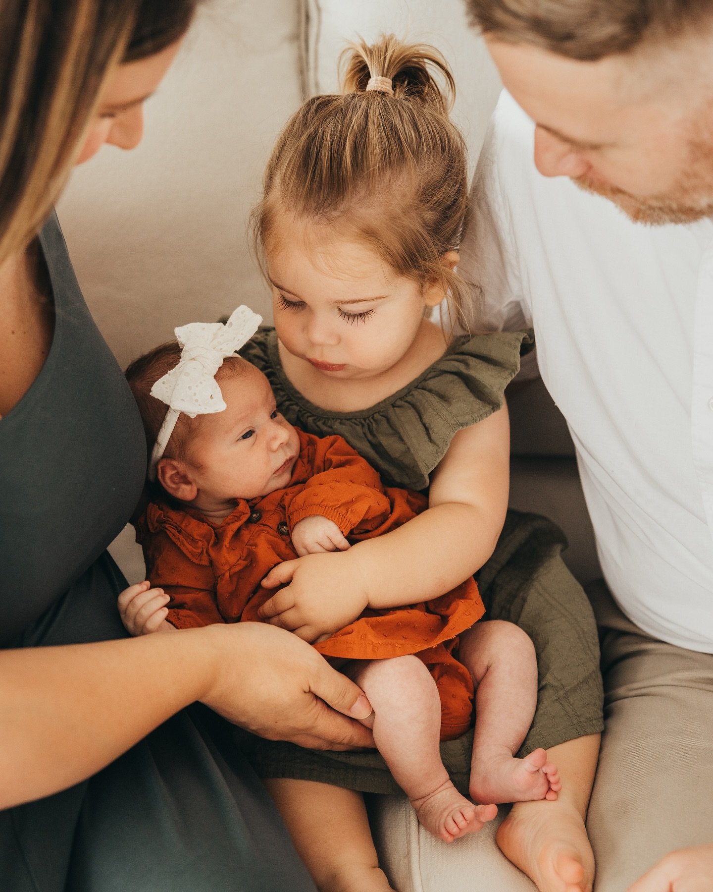 The inquisitive big sister and her precious new baby, such a sweet bond and treasured relationship to grow up with 🤍 

This last year has felt like a whirlwind, especially these last few months.  I am so behind on posting, but I am so thankful to al