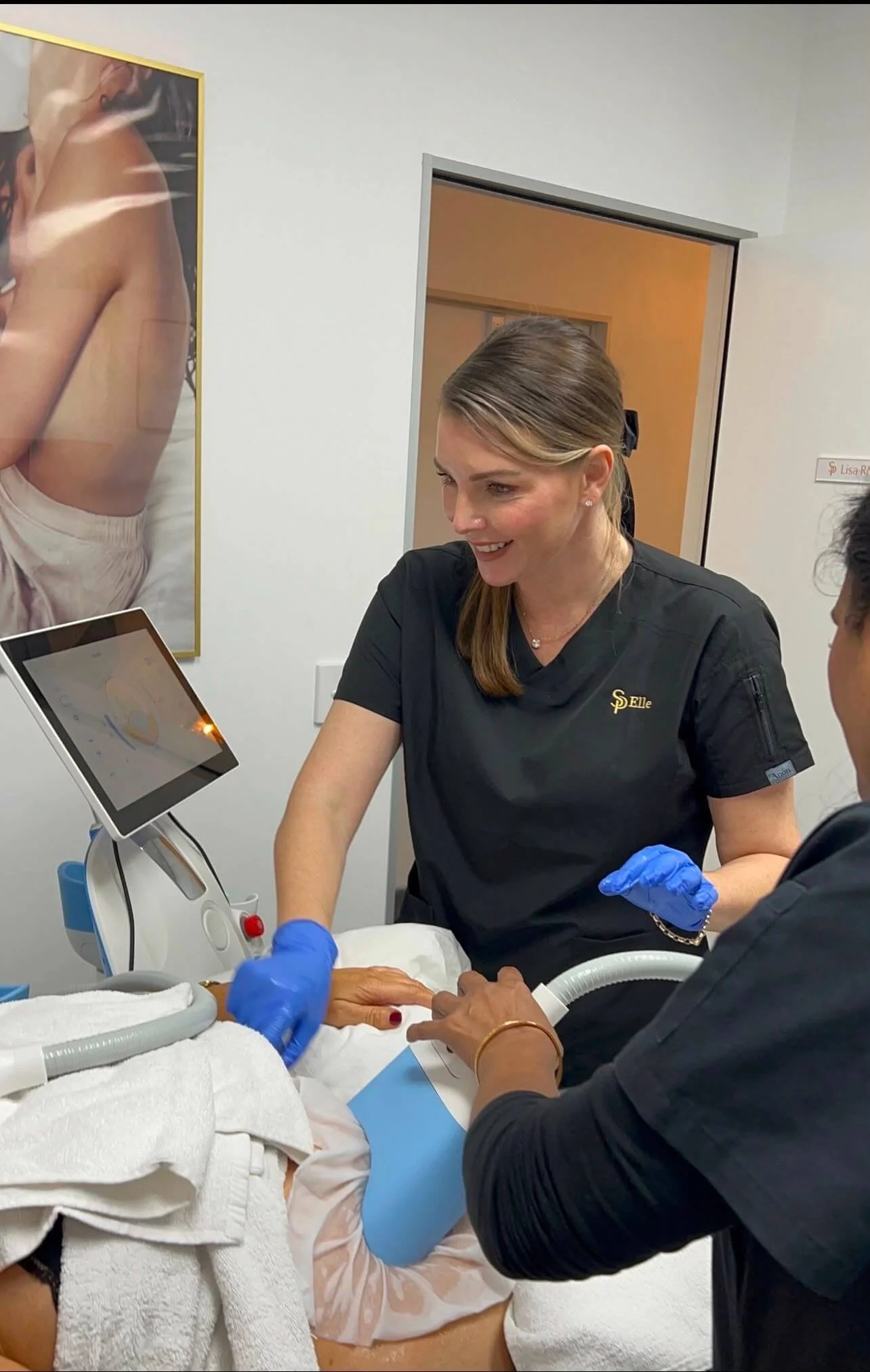 Sonder clinical team member with a client