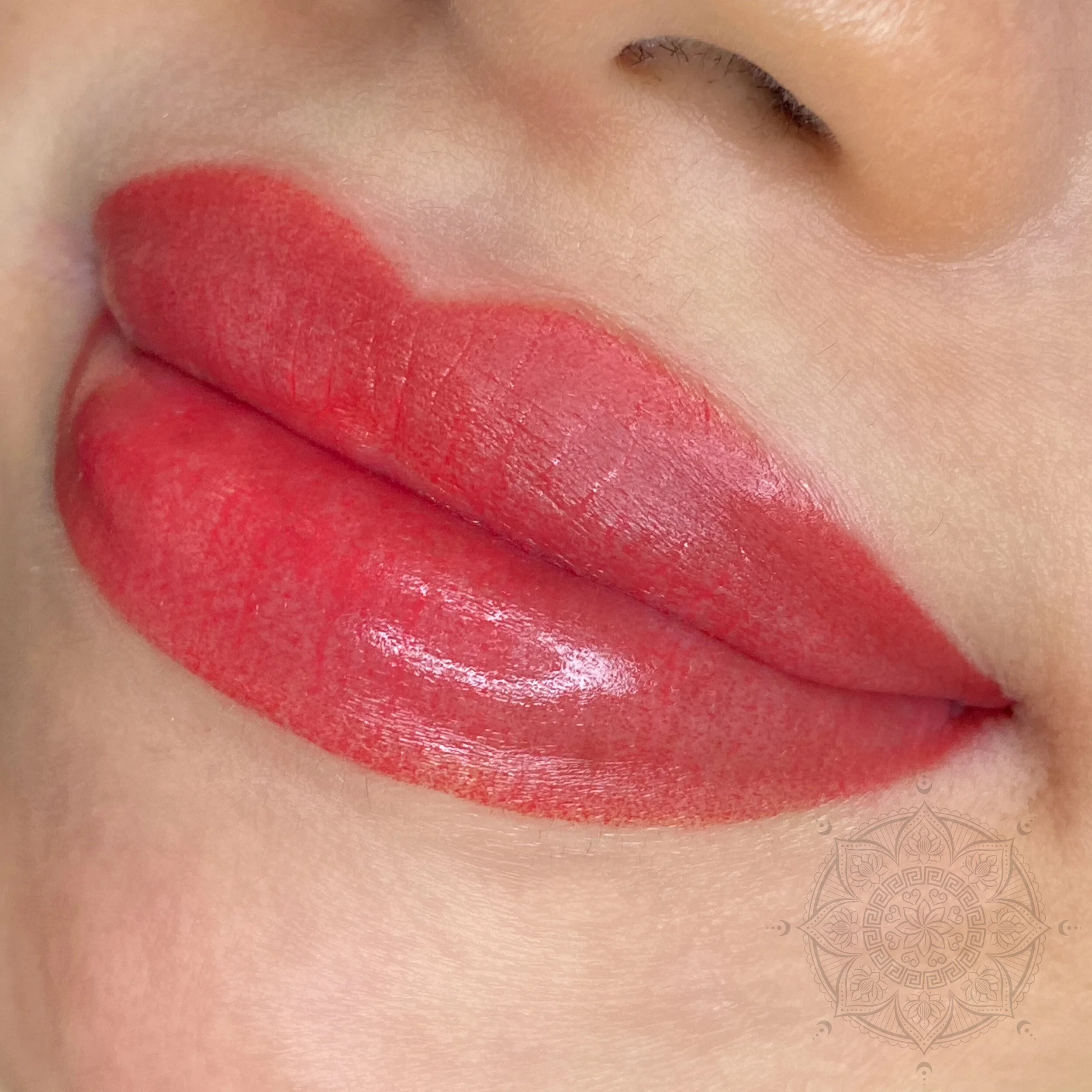 LIP BLUSH