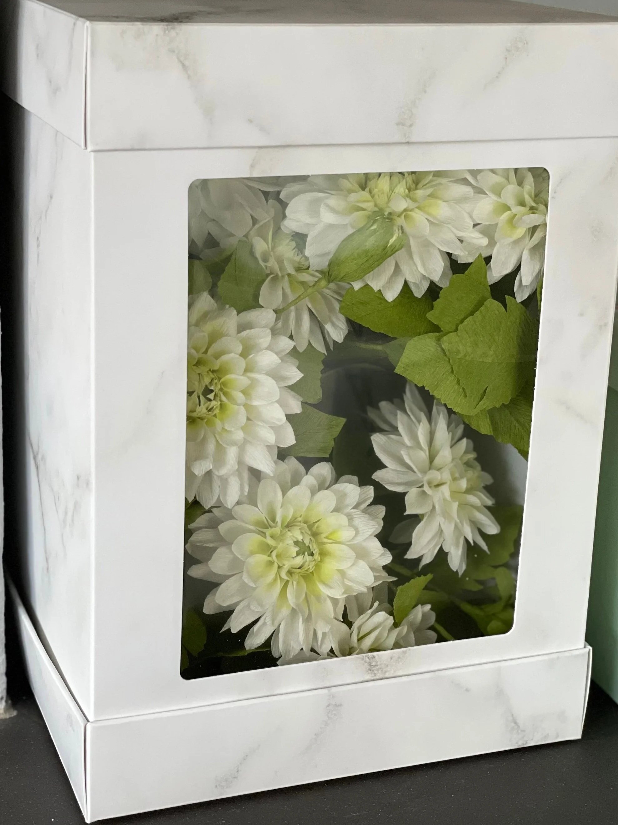 Gaveeske Med Vindu For Bukett Eller Dekorasjon Hvit Str 25 Cm X 25 Cm 
