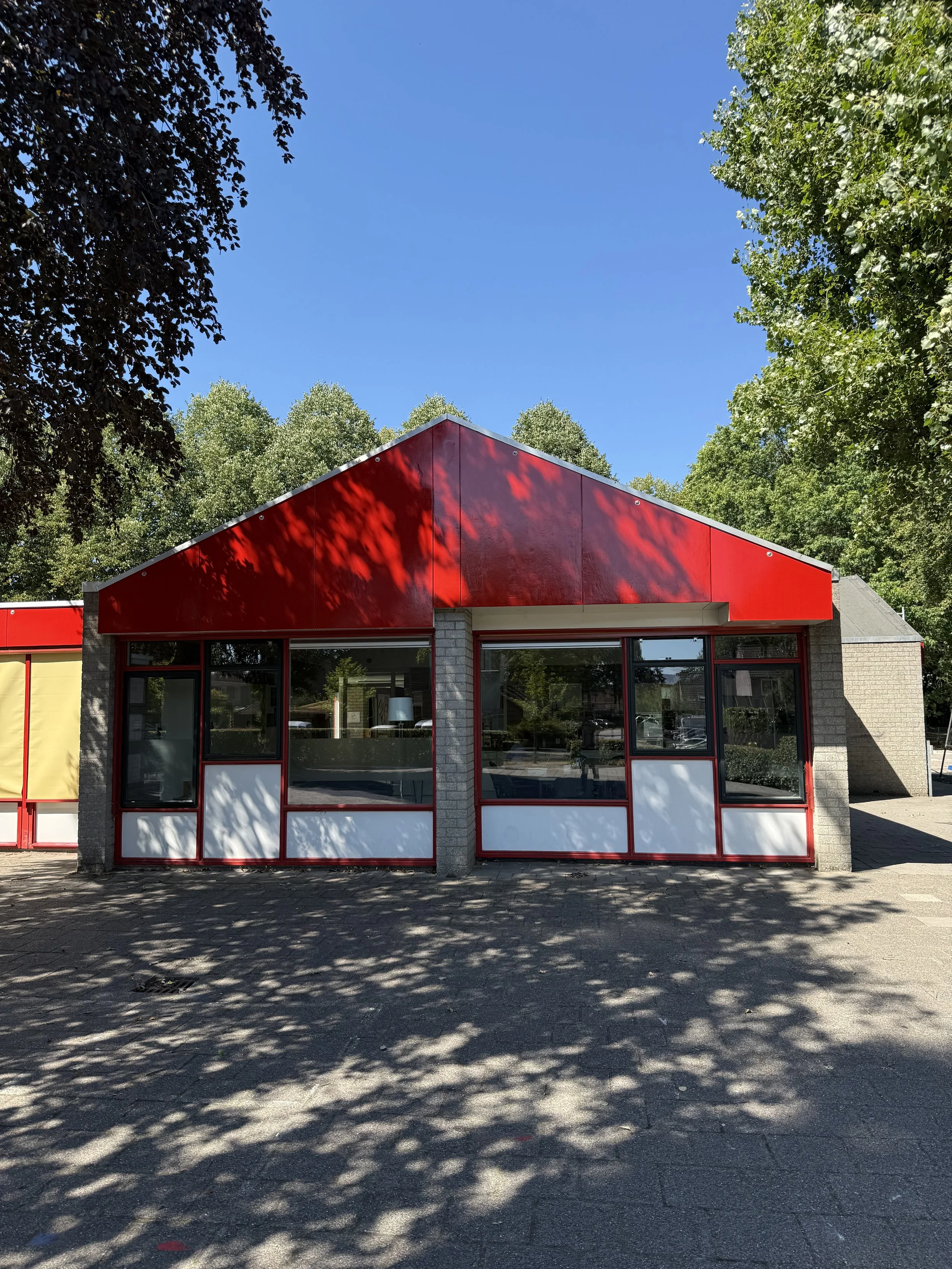 Buitenschilderwerk basisschool "De Linebeam" Drachten