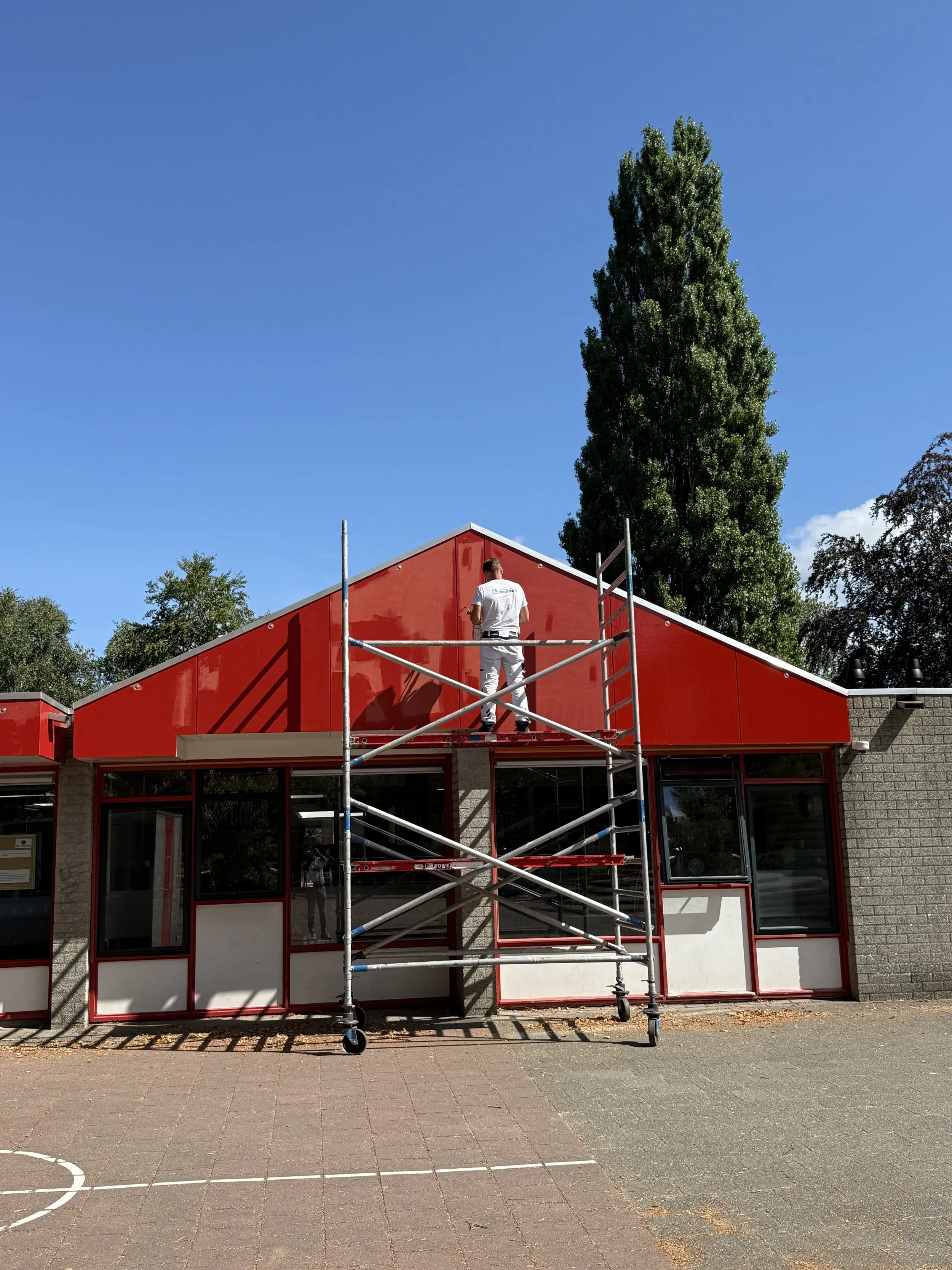 Buitenschilderwerk basisschool "De Linebeam" Drachten