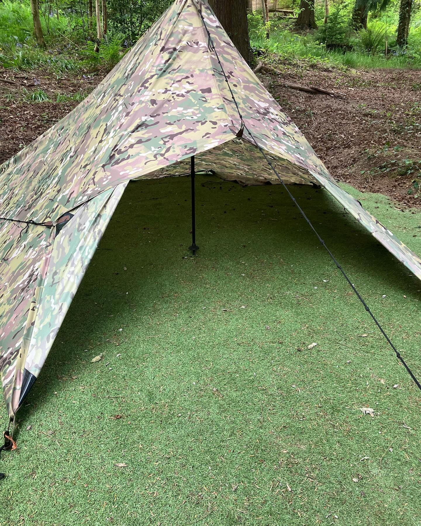 Testing out the new 3x3 tarp from @trcoutdoors with a few different configurations. #ukmade🇬🇧 #veteranowned 

#wildcampinguk #wildcamping #bugout #midwales #cambrianmountains #shtf #survival #survivalgear #emergencypreparedness #prepping #preppers 