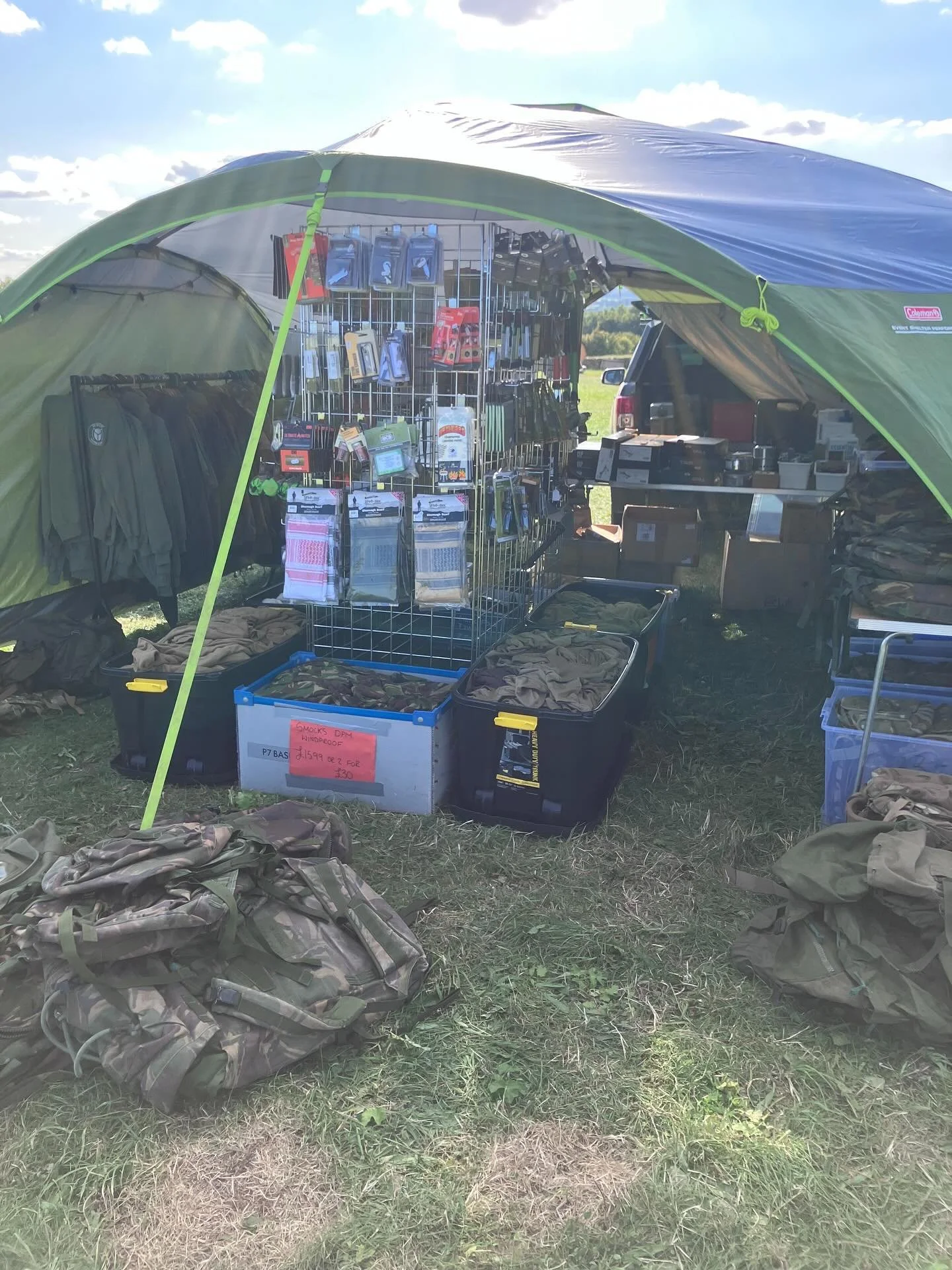 All set up for a great weekend at the  @midland_outdoor_survival_ meet up. If you&rsquo;re in the area pop in and say hello. And bring your wallet 

#wildcampinguk #wildcamping #bugout #midwales #cambrianmountains #shtf #survival #survivalgear #emerg