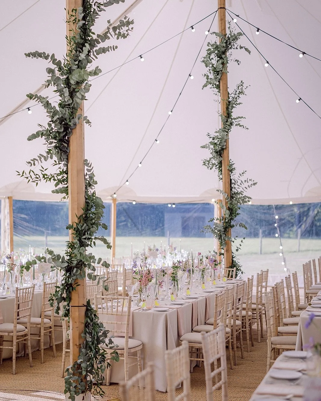 ✨Summer weddings✨

Finally it&rsquo;s February! We are busy planning and designing our weddings and events for this year, lots of exciting things to come. Reflecting on one of our wonderful summer weddings for M&amp;E.

🖌️ @sophieburgs.studio 
🌸 @f
