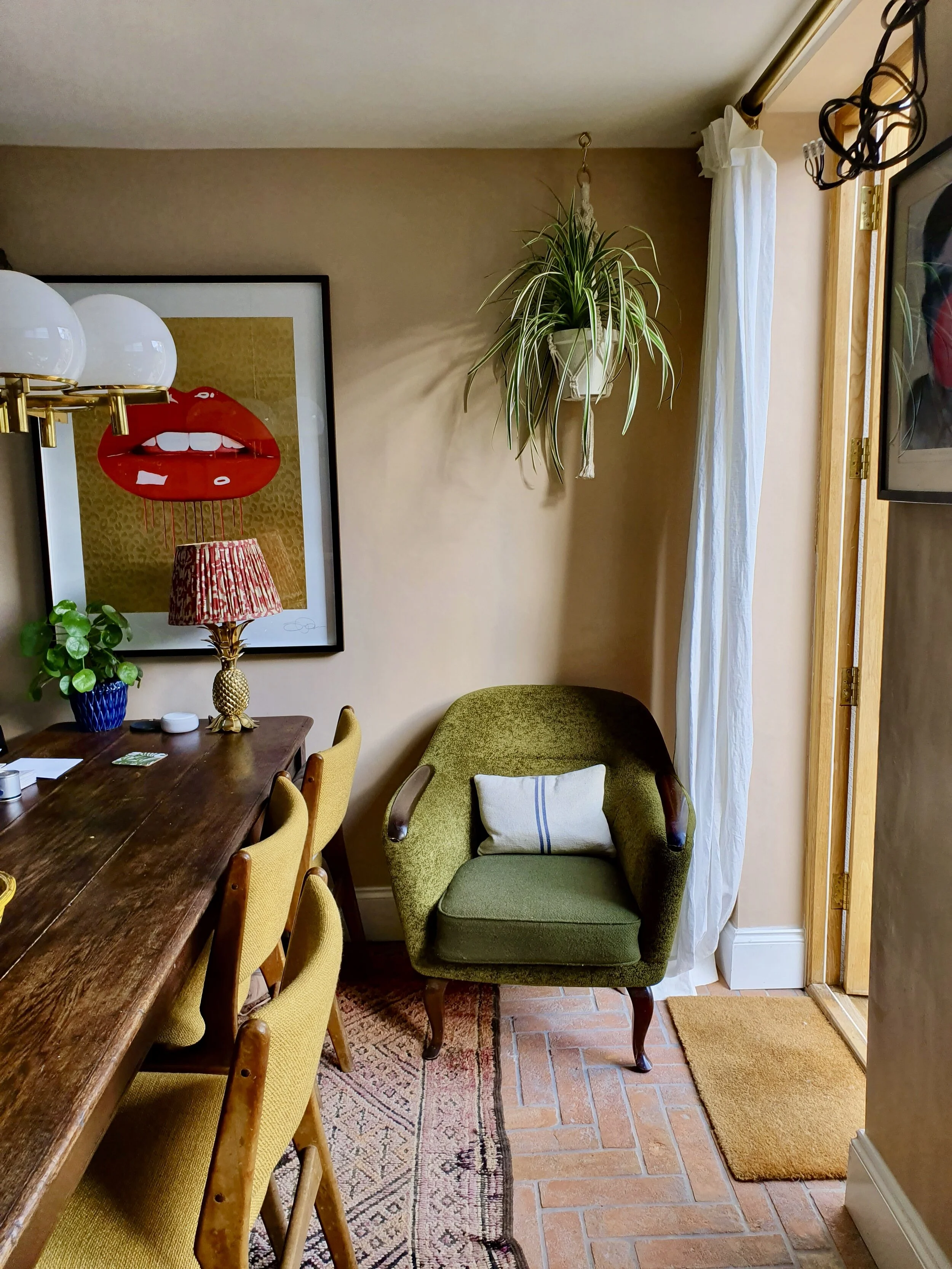 eBay furniture in the kitchen