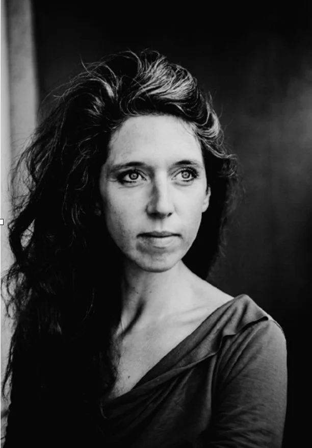 Amelie headshot.jpeg