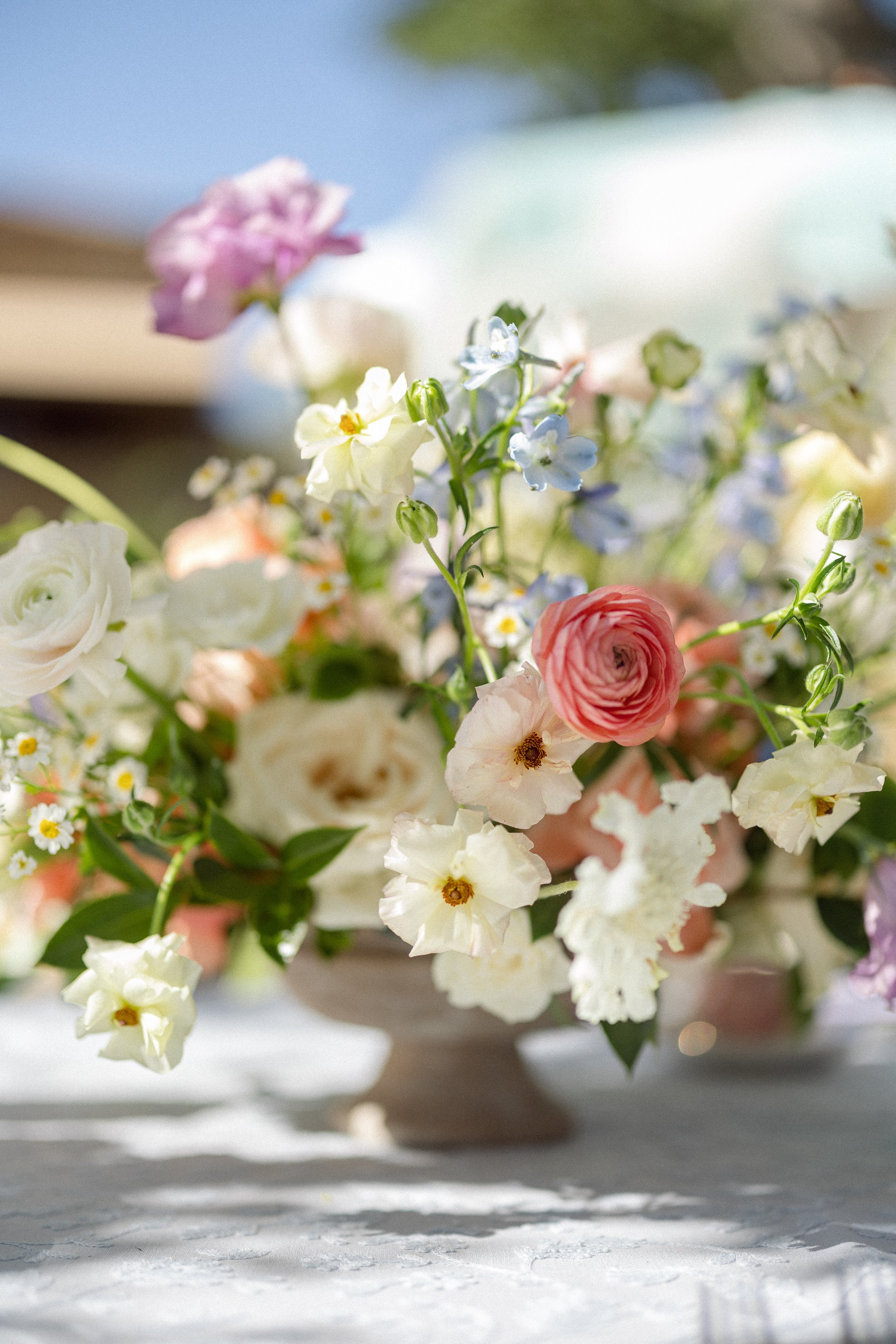 British Tea Themed Wedding Welcome Party Flower Arrangement