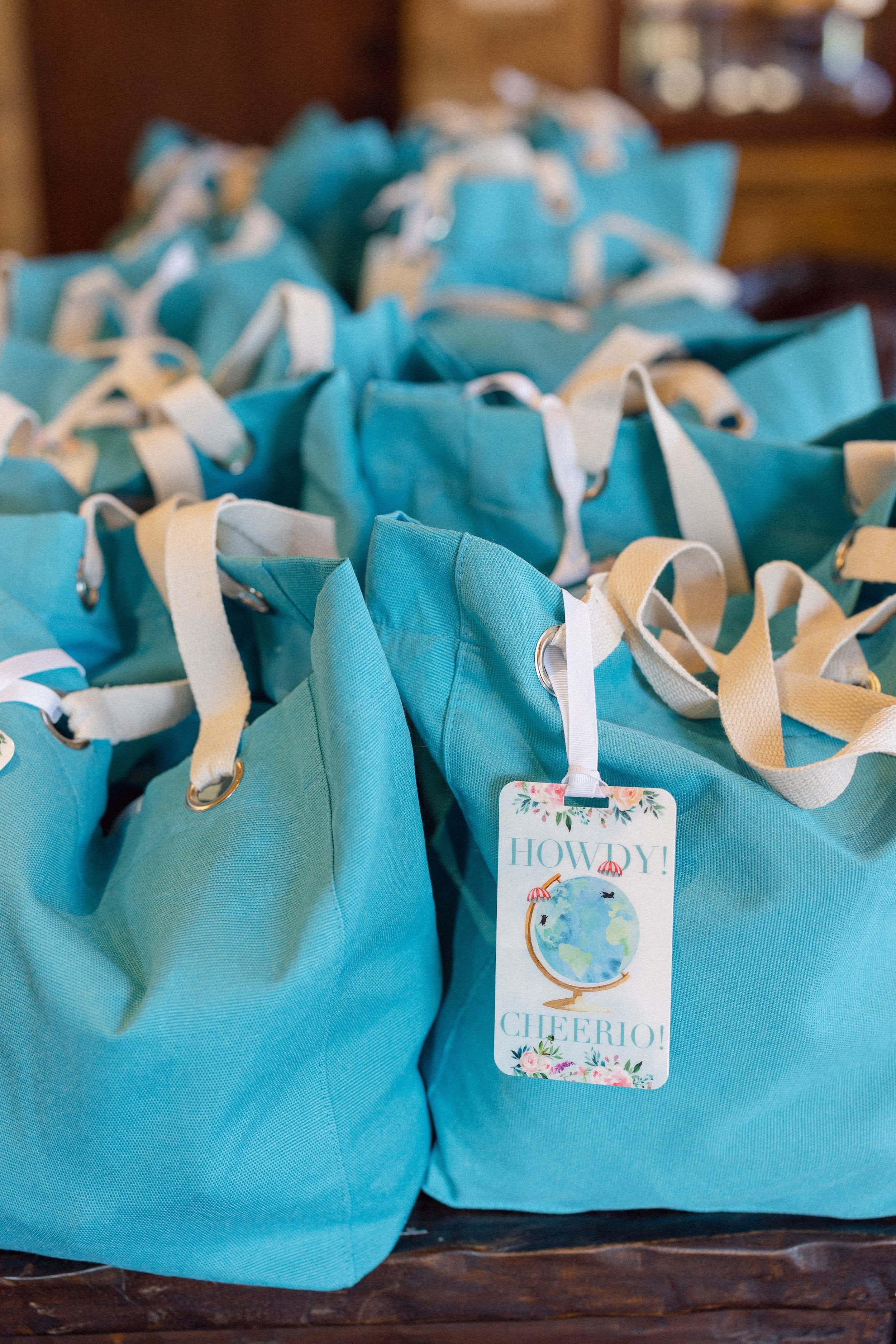 texas-hill-country-wedding-rehearsal-dinner-wedding-welcome-bags-lined-up.jpeg