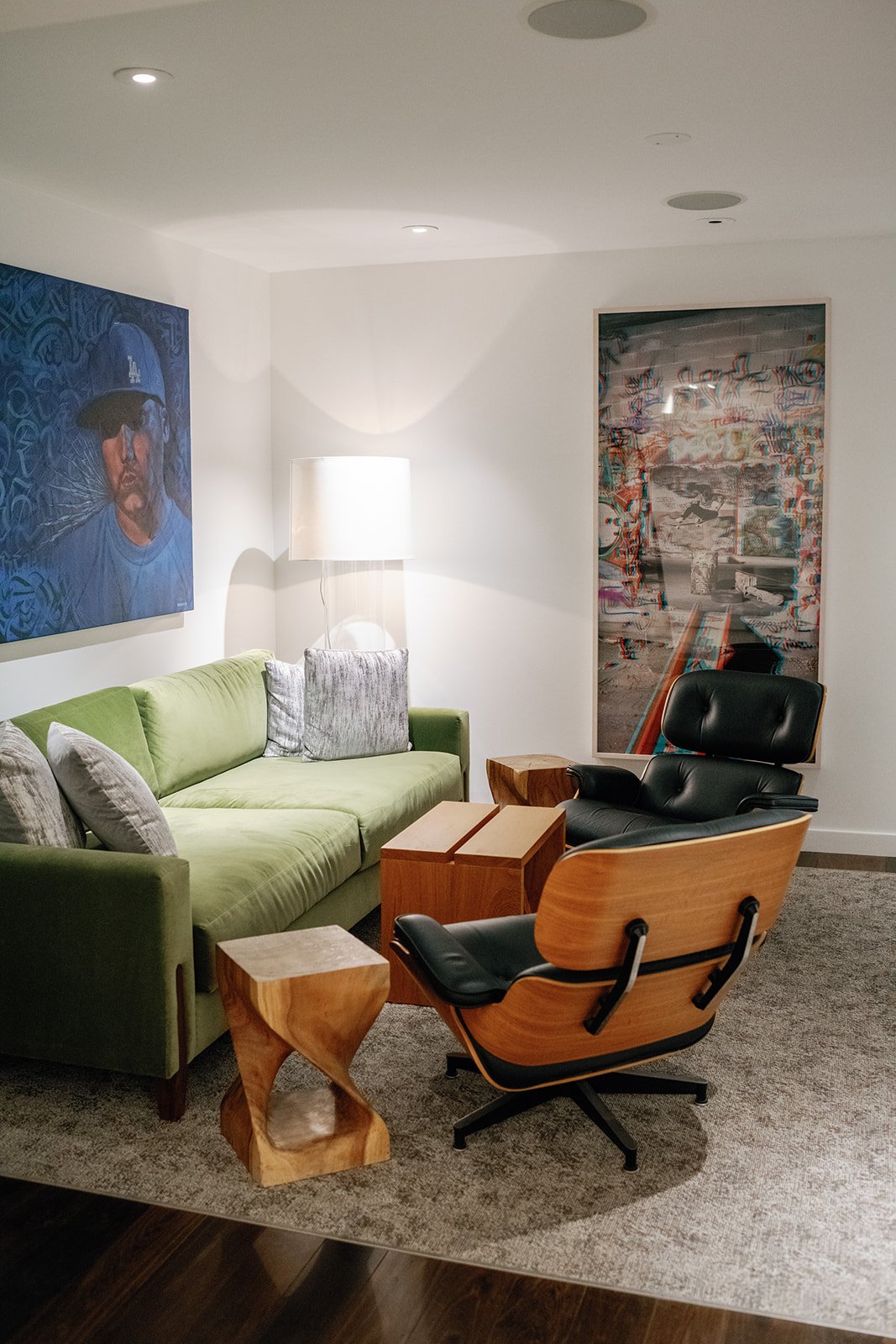 lounge-seating-modern-art-gallery-wedding-rehearsal-dinner-welcome-party-lets-get-rehearsed-2.jpg