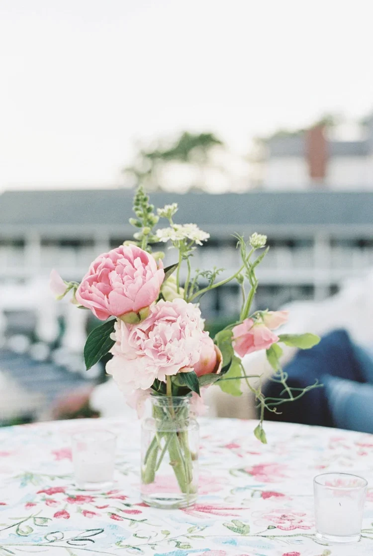 peony-party-themed-wedding-rehearsal-dinner-marthas-vineyard-03.webp