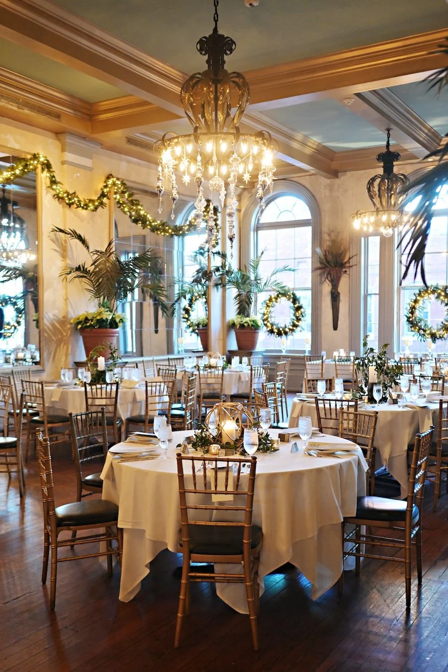 Winter Wedding Rehearsal Dinner Ideas: Cozy & Memorable Menu Concepts