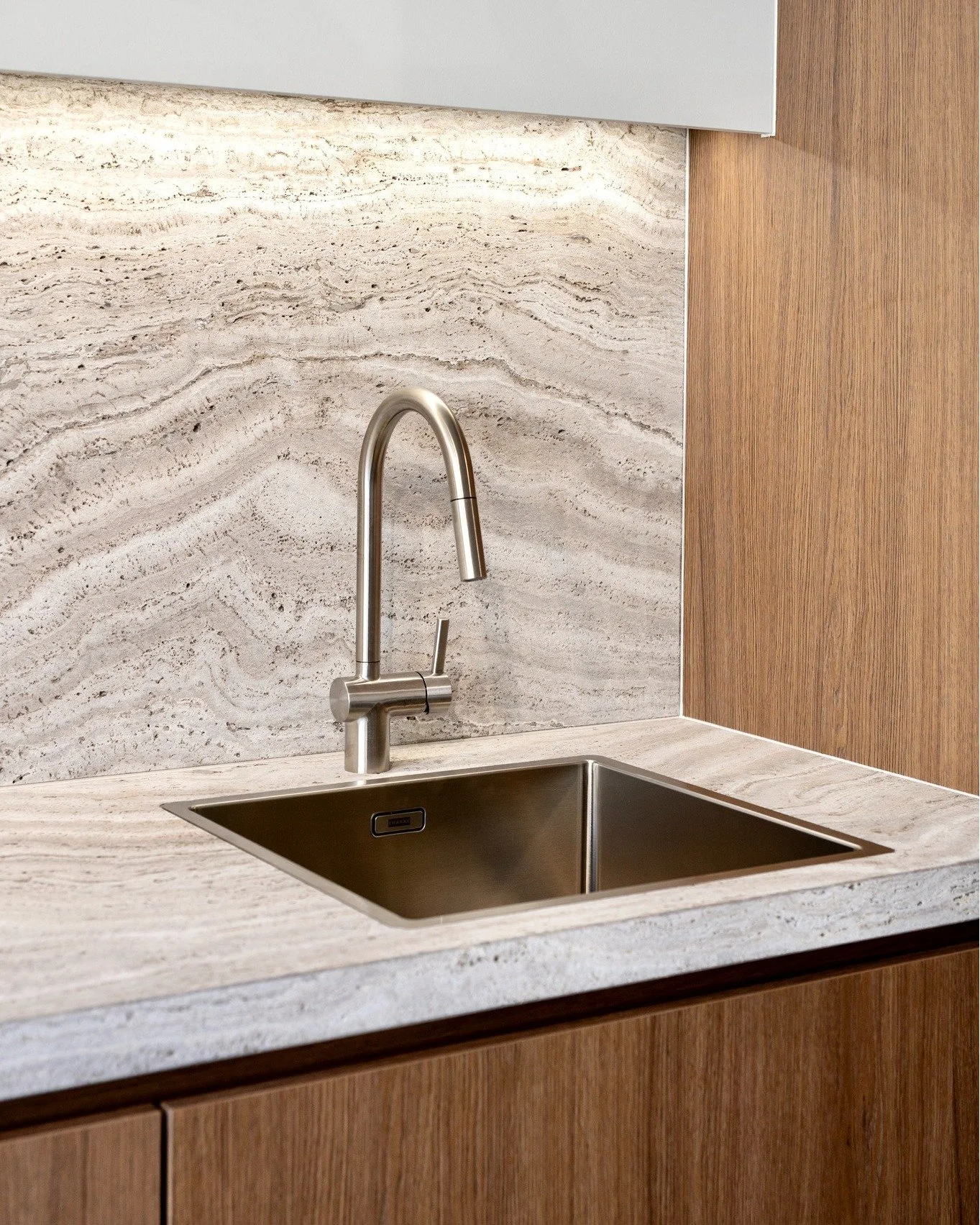 Karaktervol &amp; tijdloos.

De materiaalkeuze is het fundament van een interieur op maat: textuur, kleur en kwaliteit vormen samen een harmonieus geheel dat jarenlang meegaat. 👌🏼

We ontvangen jou heel graag in onze showroom om jouw interieurdroom