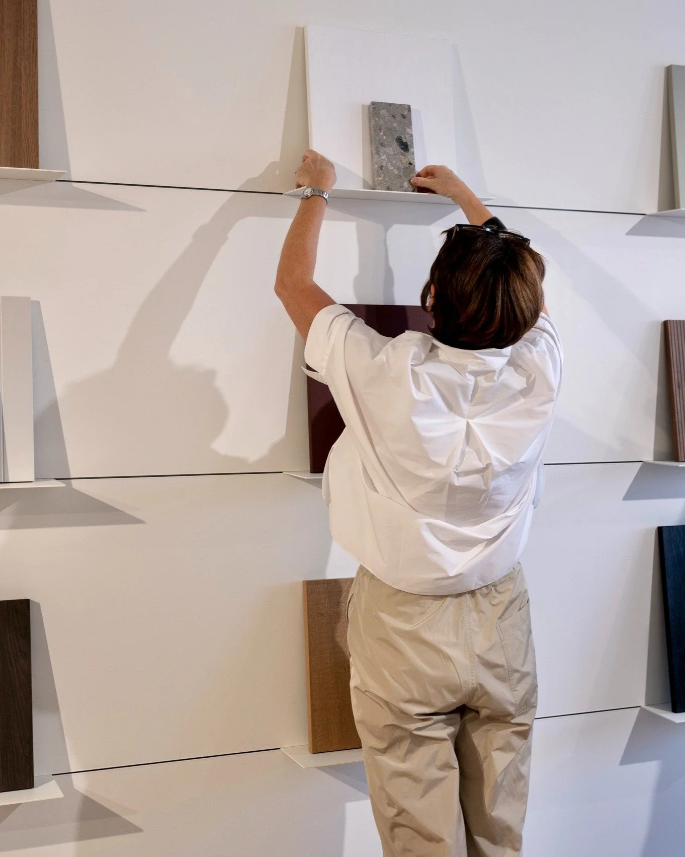 Laat je inspireren in onze showroom. 
Bespreek je idee&euml;n met onze interieurexperts.
Ontdek de nieuwste trends op vlak van interieur.

GEVA INTERIEUR, &eacute;&eacute;n aanspreekpunt voor een complete en stijlvolle afwerking.

#geva #interieuropm