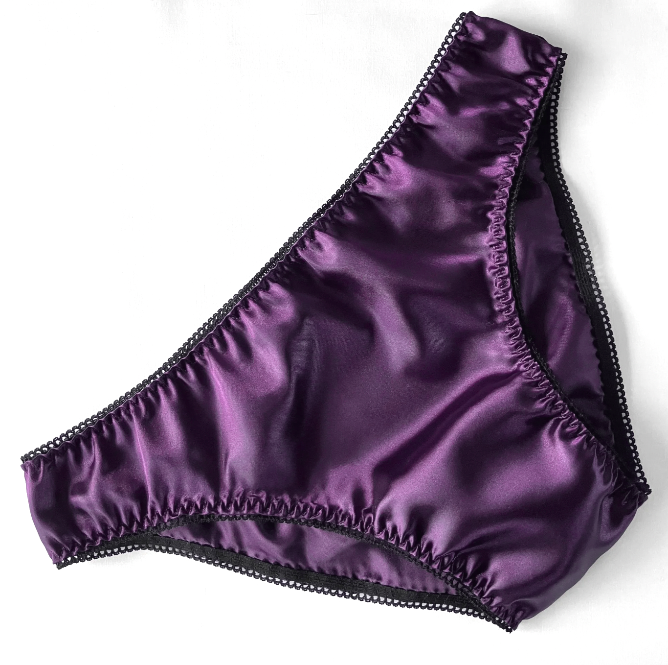 aubergine satin 2.png