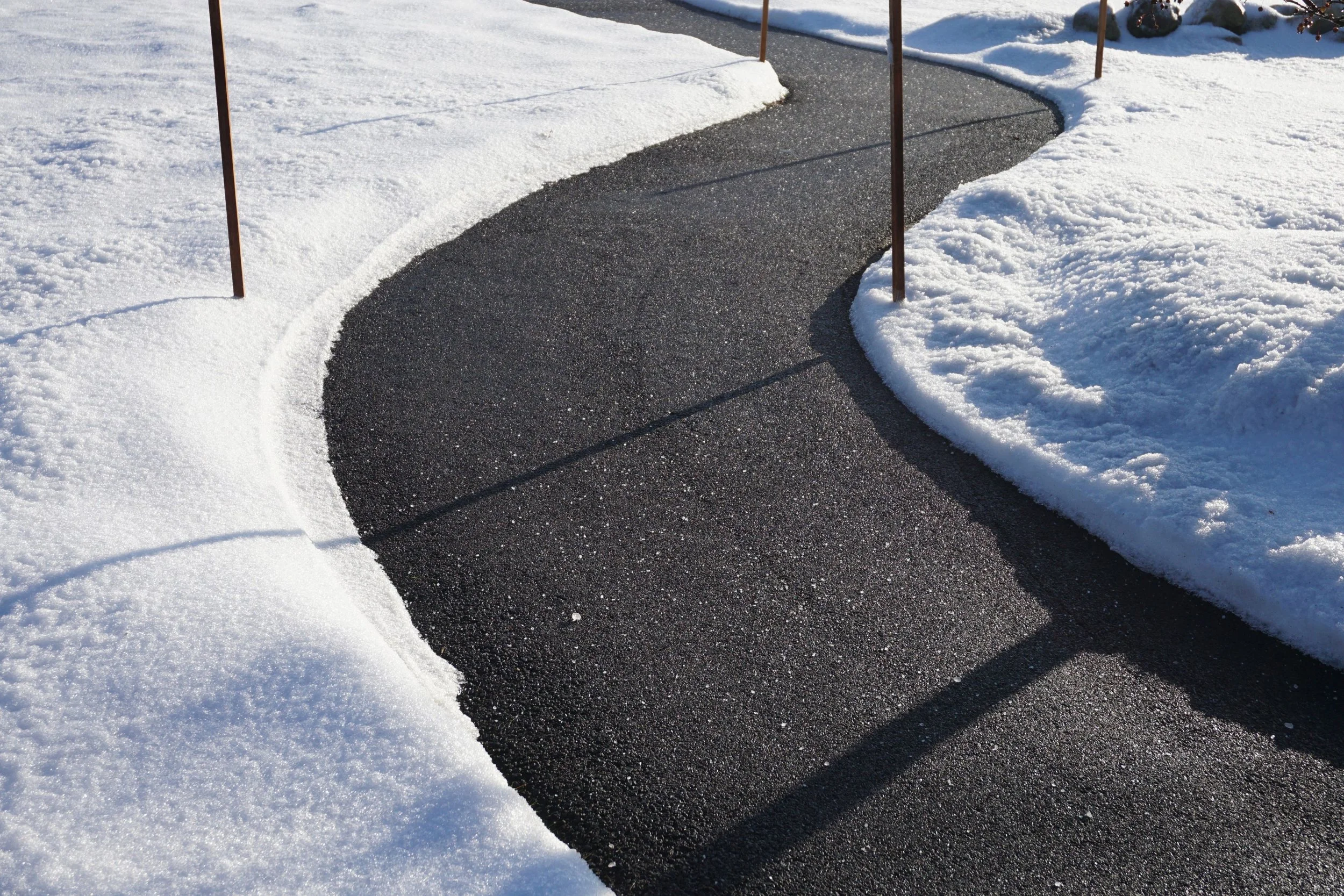 Important Considerations to Keep in Mind When Hiring a Commercial Snow Removal Service 