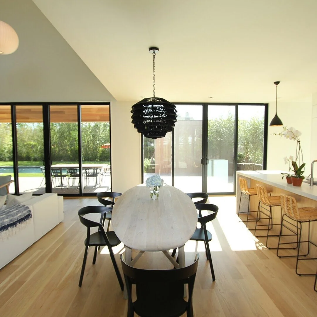 Project Benson Interior - East Hampton.
.
.
.
.
.
#Benson #EastHampton #Design #DesignBuild #ModernGreenHome #Modern #ModernHome #Hamptons #Builders #Construction #Build #Home #Architecture #HighEndResidential #Residential #Interior #DiningRoom