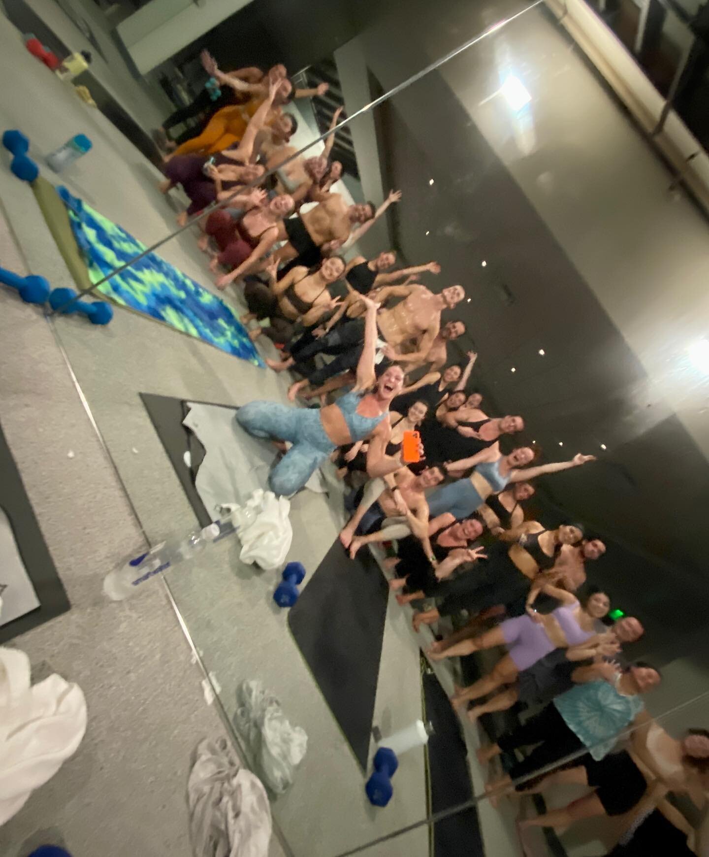 SIXTH annual bday sculpt class!!! 🥳💪🏼🎈 If you know, YOU KNOW! 
The sweatiest, blurriest pic, but I can promise you this group was smilin (except for maybe during the 6-min cardio mandala 🫠) and they made my day!!!
Shall we do it again next year?