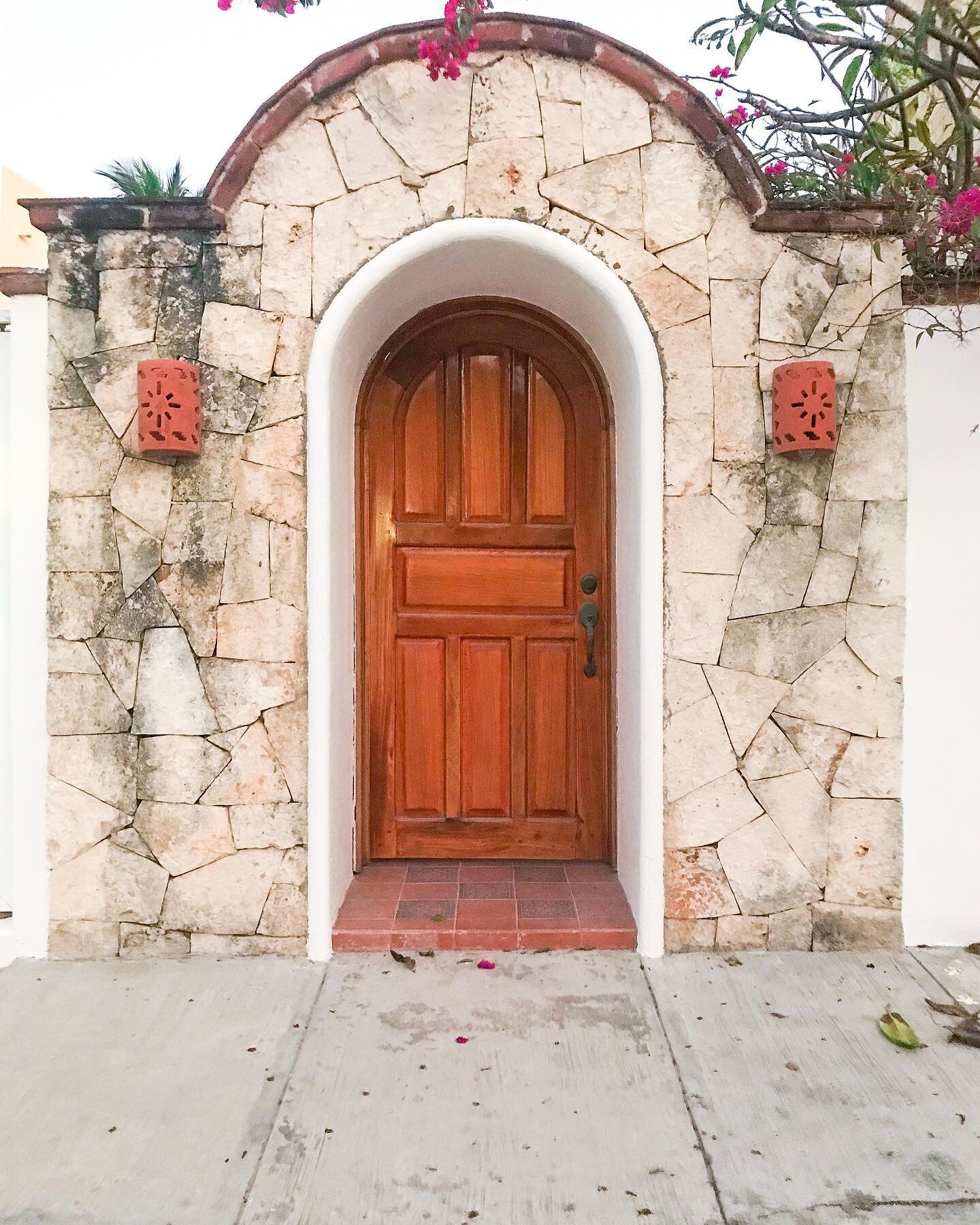 New paths and following dreams can be less scary with the support of cool humans. ❤️ International Women's Day, March 8, 2021. #womenrock

#selfcare #livemoremagic #kindnessiscool #bekind #kindheart #kindness #workremote #slowliving #roadlesstraveled