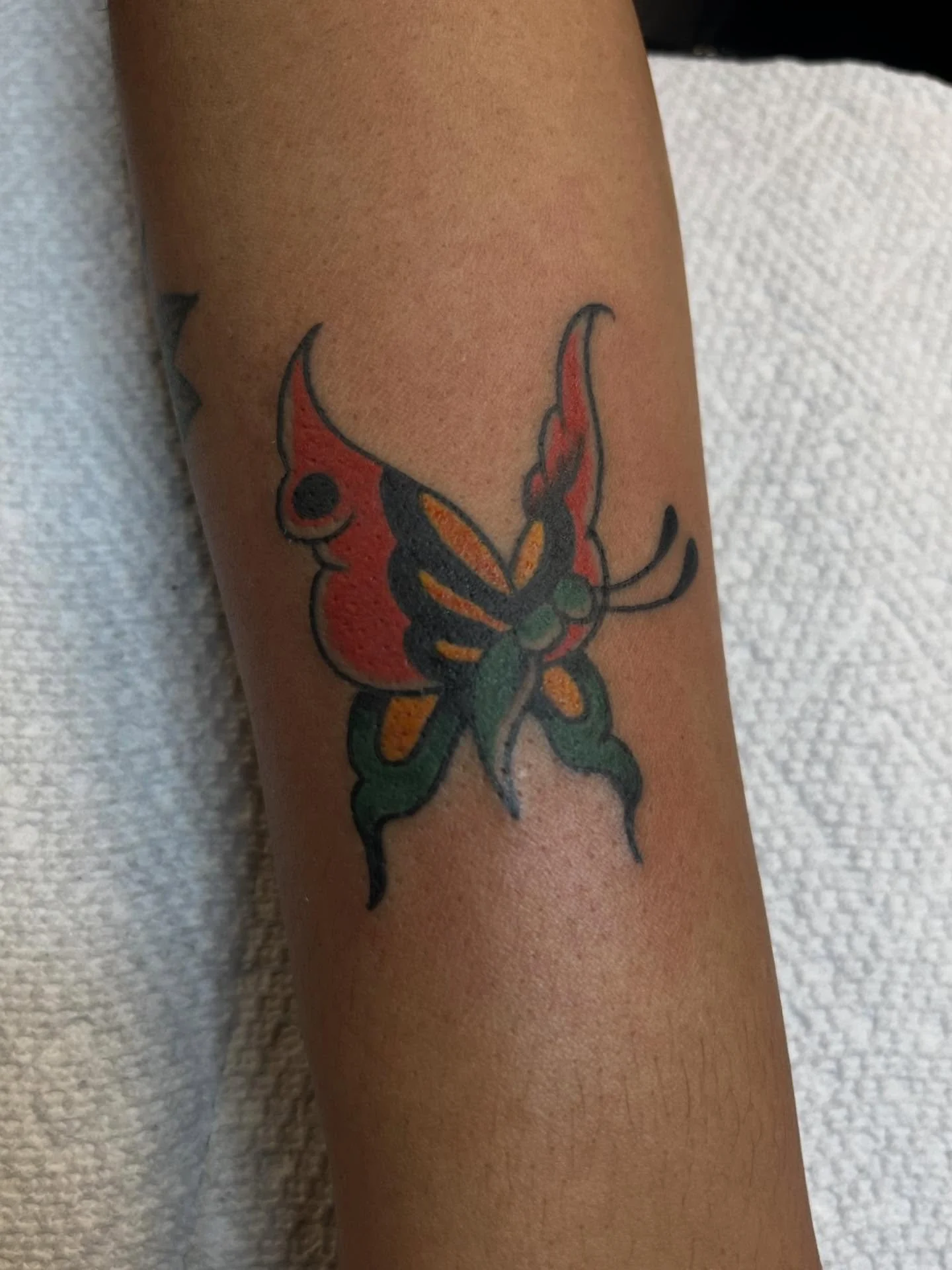 One off of our $50 December flash by @rogeliortiztattoo , everyone wish @cecieatspizza1234 a Happy early Bday :-) 🦋

Cherubs Tattoo
1601 Guadalupe St.
San Antonio, TX

210-251-2986

#sanantoniotexas #satx #sanantonio #rogelioortiz #210 #sanantoniota