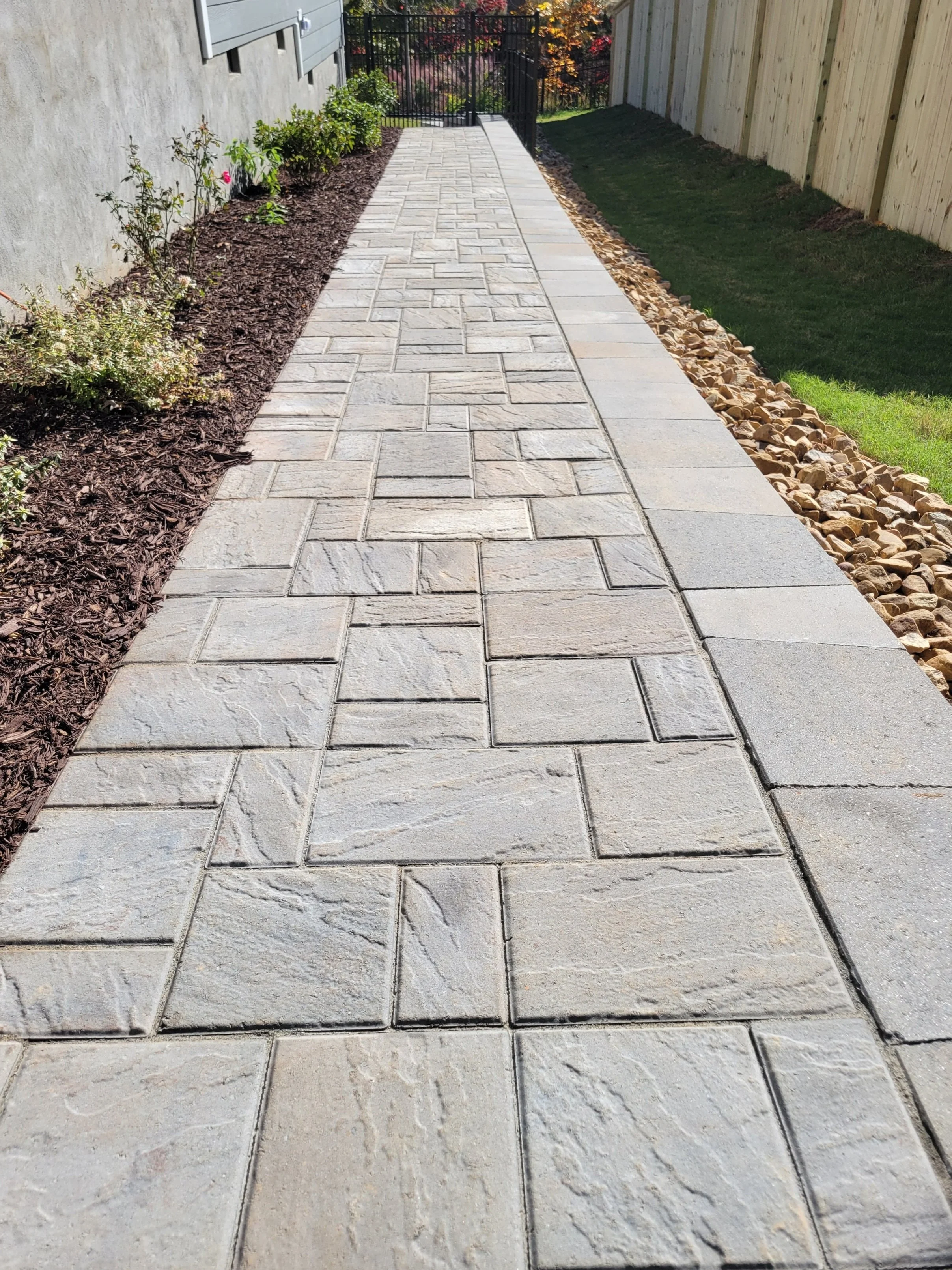 Hardscaping Paver Walkway.jpg
