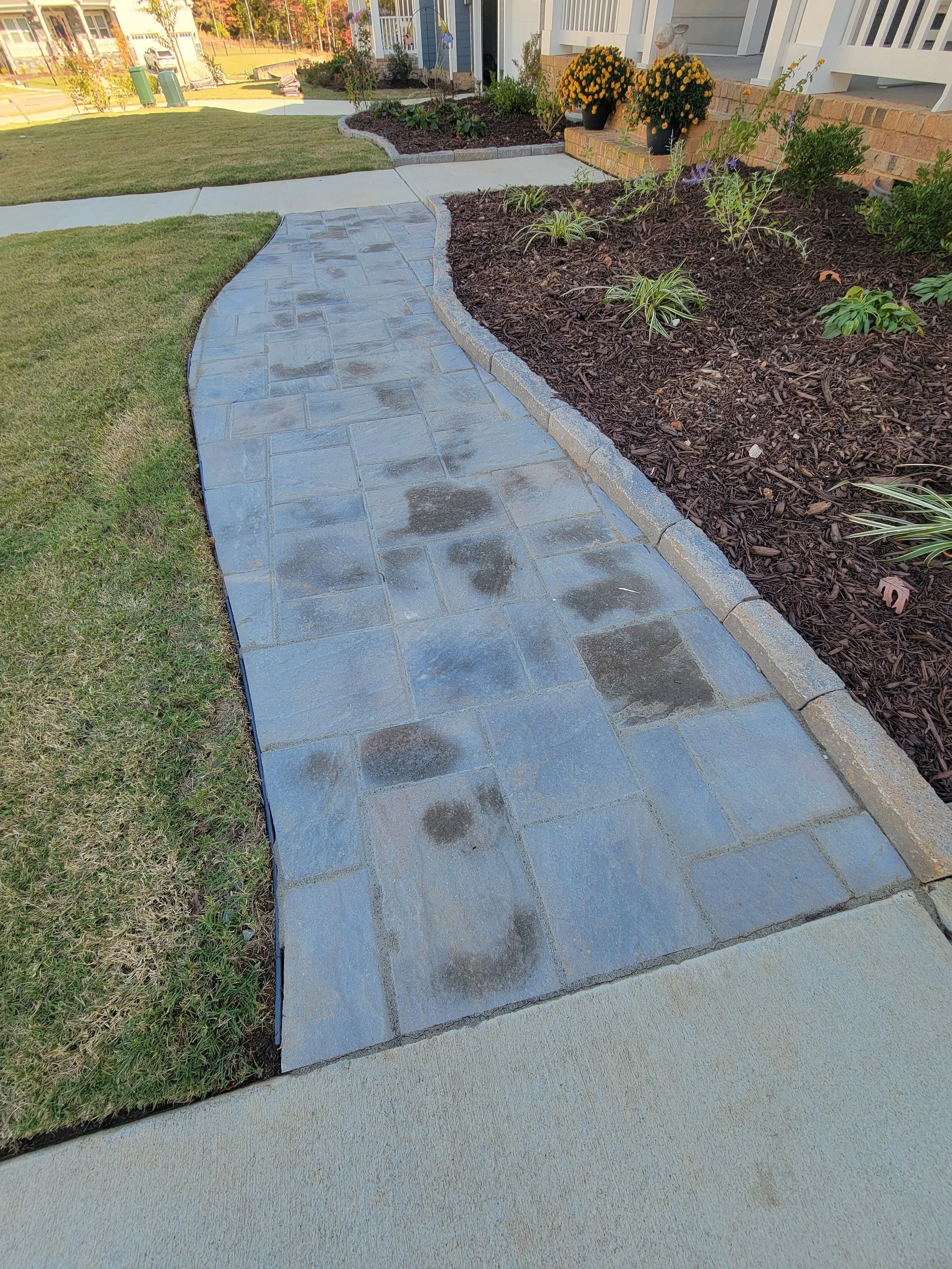 Hardscaping Paver Walkway.jpg