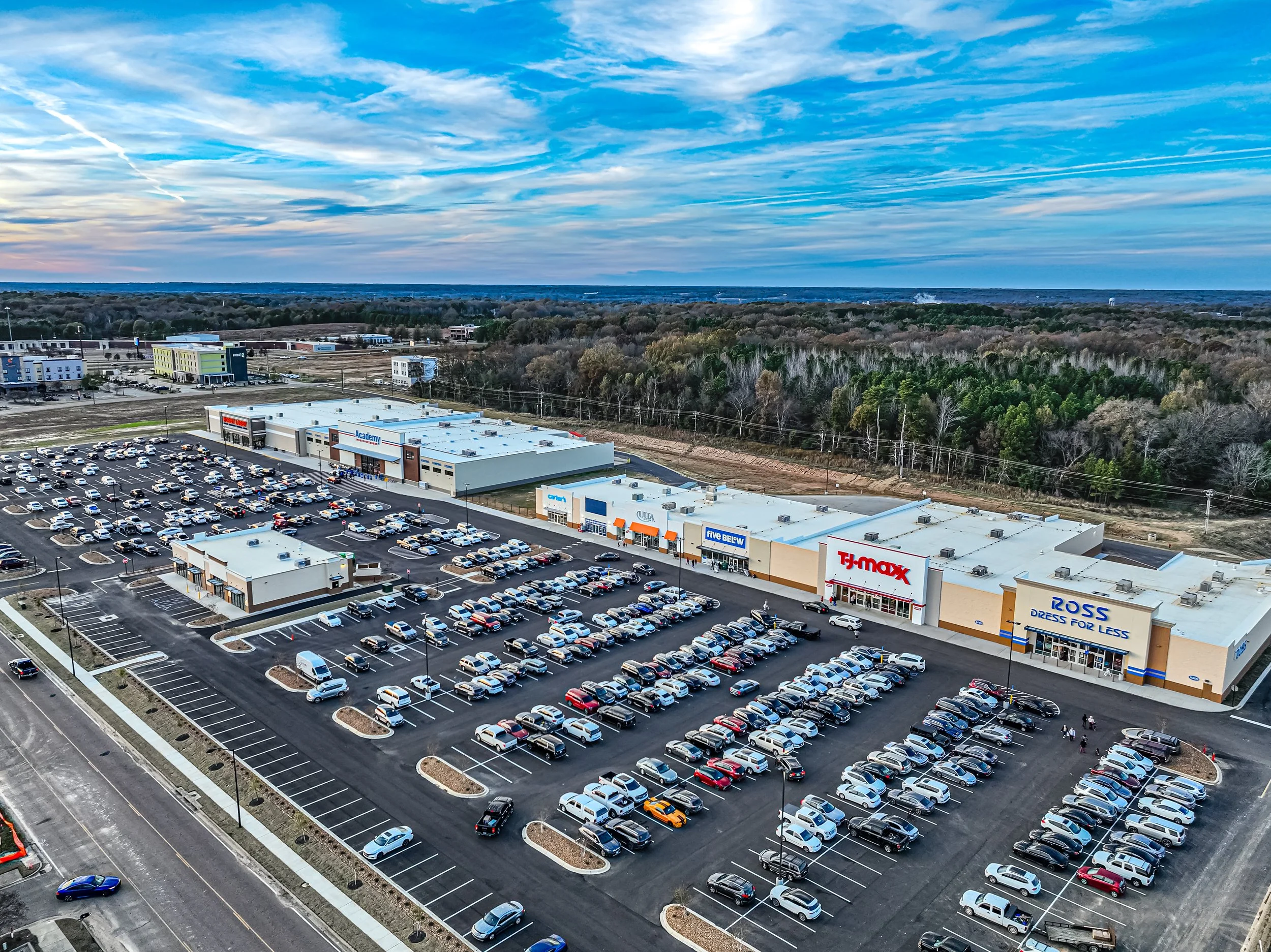 Covenant Crossing Shopping Center