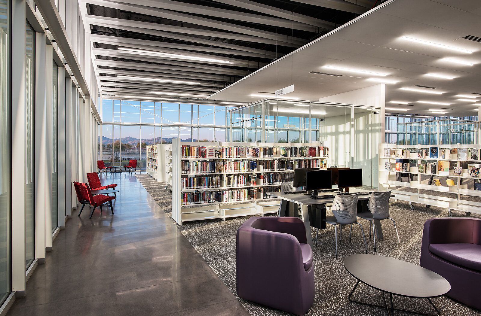 01-asante-library-public-academic-library-interiordesign-whitebauxstudio-1.jpg