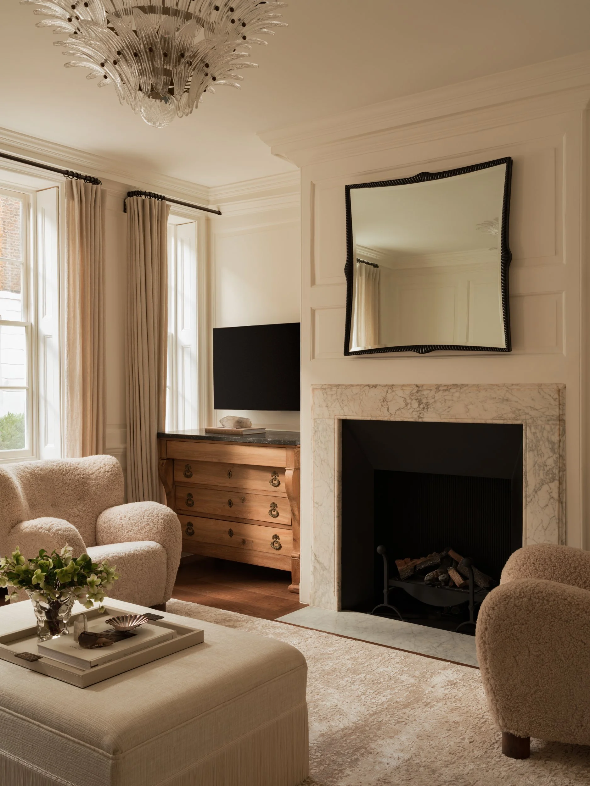 Covet_Noir_Cheyne_Row_LR_25.jpg